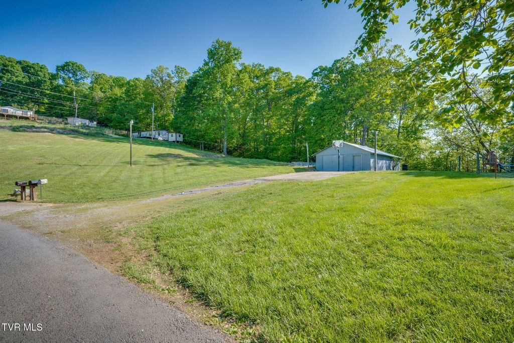 Photo of Tbd Woodland Circle, Greeneville, TN 37743 (MLS # 9994405)