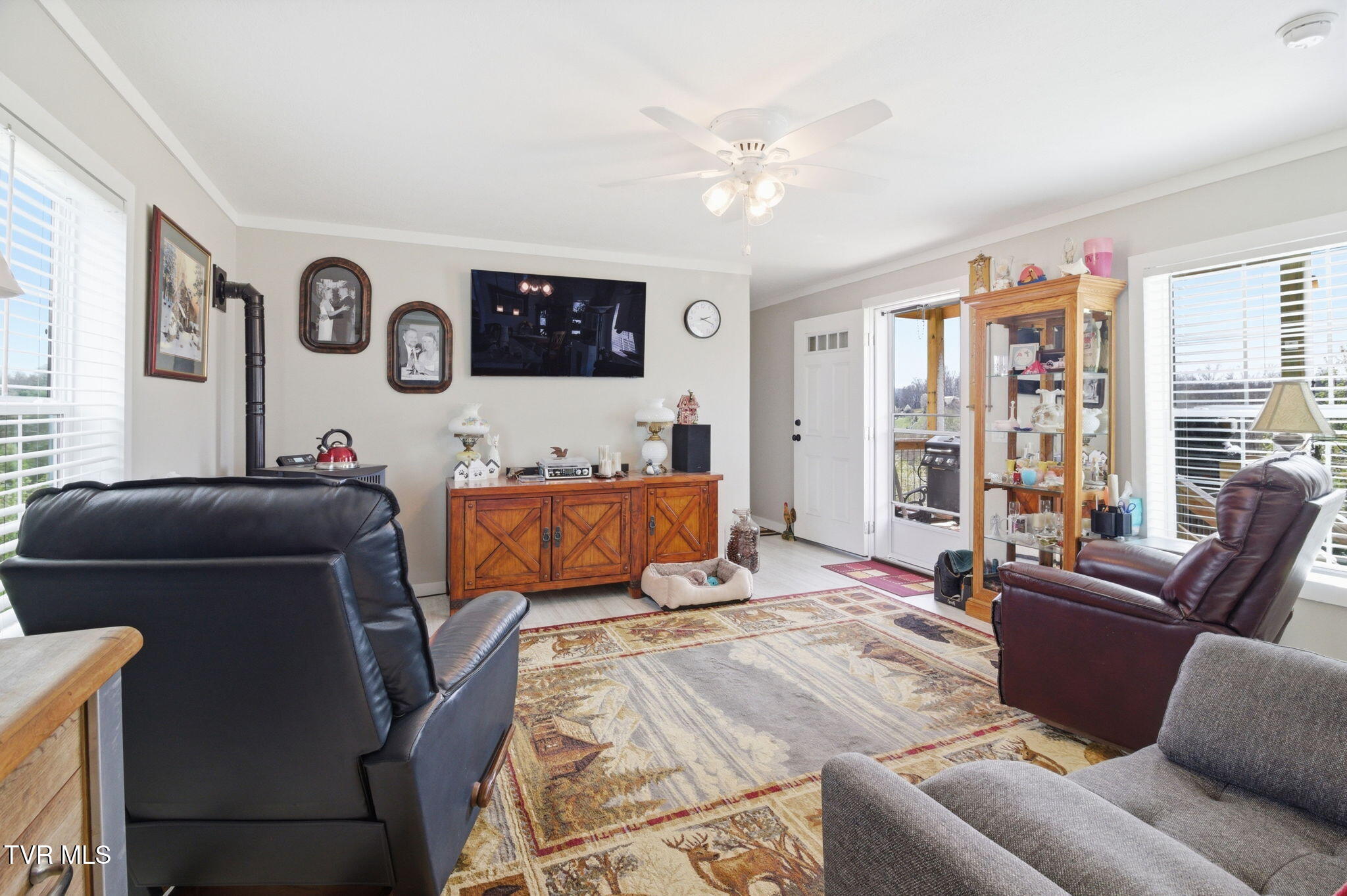 1885 Snake Hollow Road