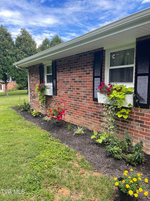 Tiny photo for 1024 Valleydale Drive, Kingsport, TN 37664 (MLS # 9984376)