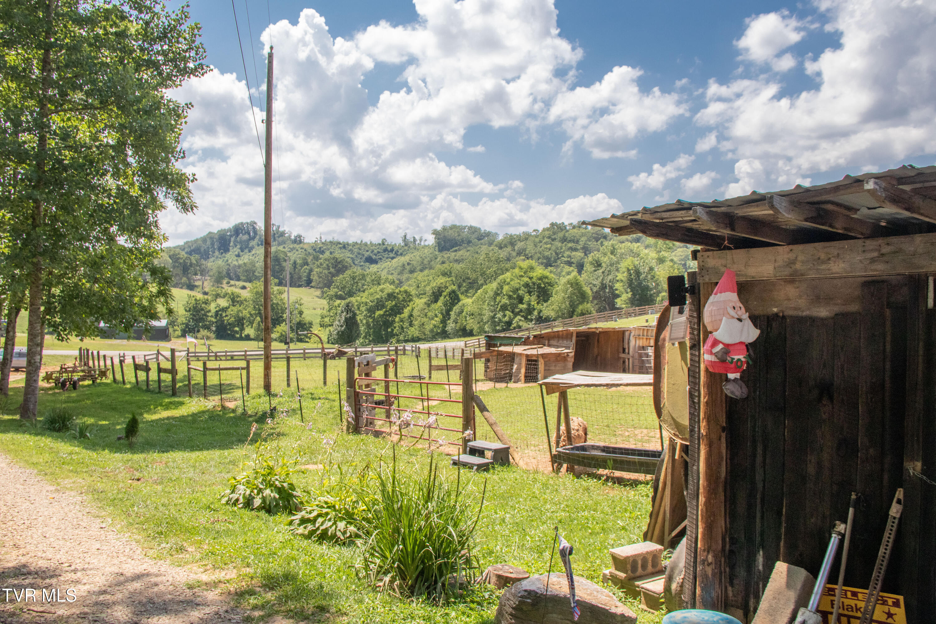 Abingdon, Virginia 24211, United States, 3 Bedrooms Bedrooms, ,2 BathroomsBathrooms,Residential,Active,168815