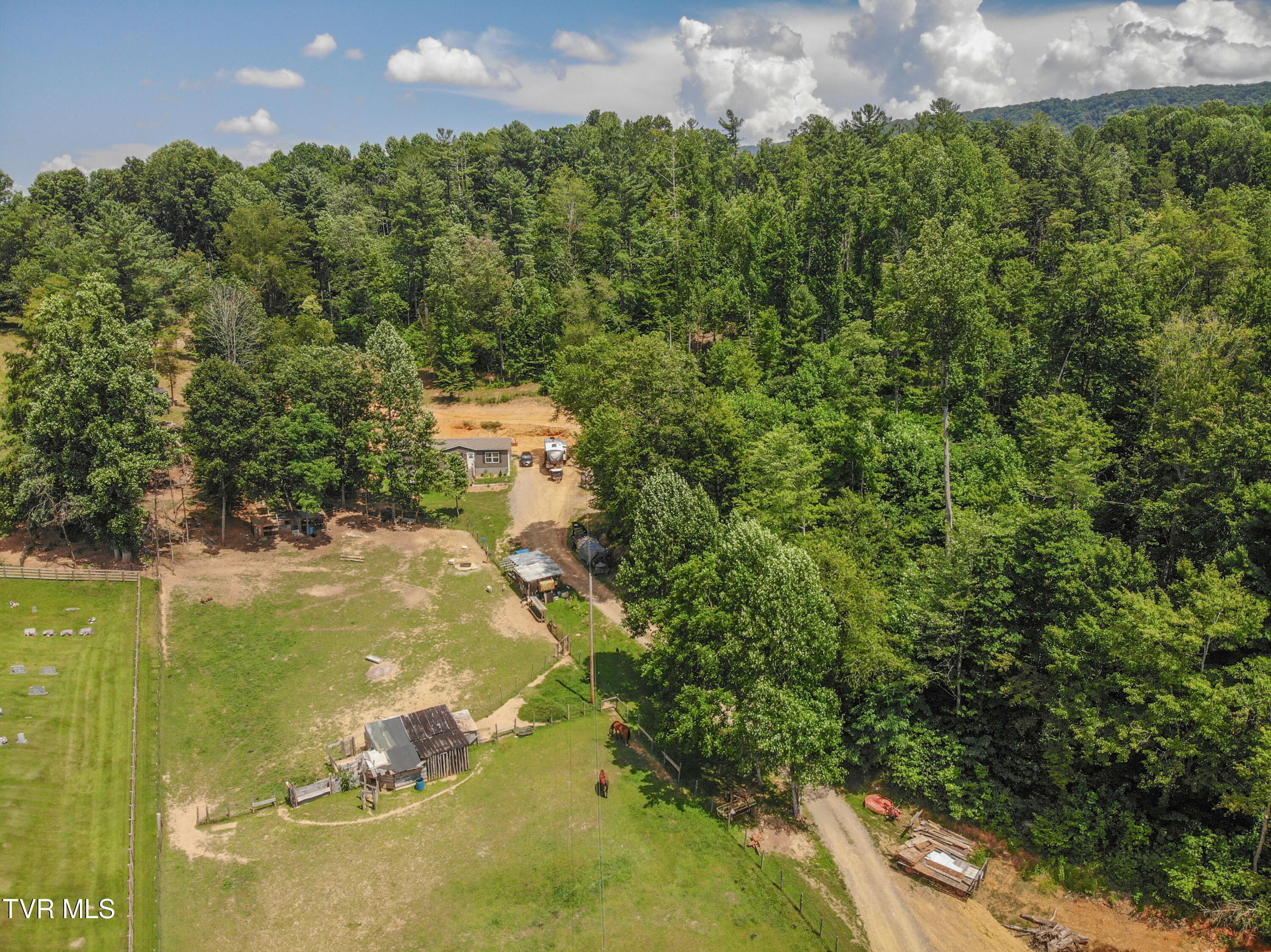 Abingdon, Virginia 24211, United States, 3 Bedrooms Bedrooms, ,2 BathroomsBathrooms,Residential,Active,168815