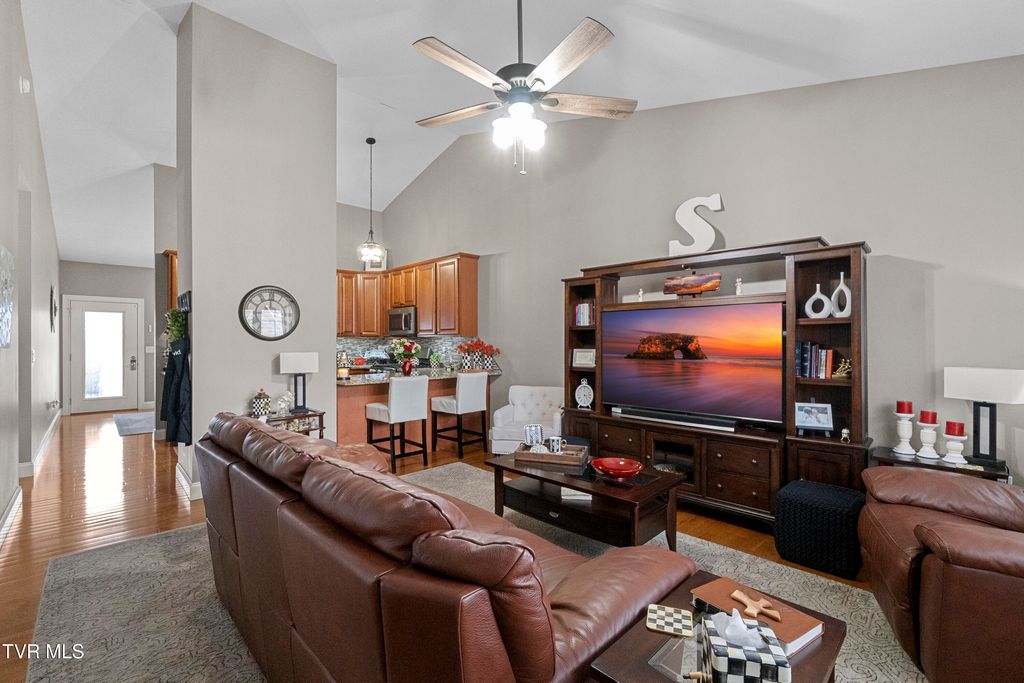 Photo of 132 Southridge Drive #1, Greeneville, TN 37743 (MLS # 9991382)