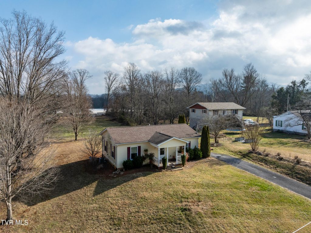 Photo of 301 Carter Sells Road, Johnson City, TN 37604 (MLS # 9989921)