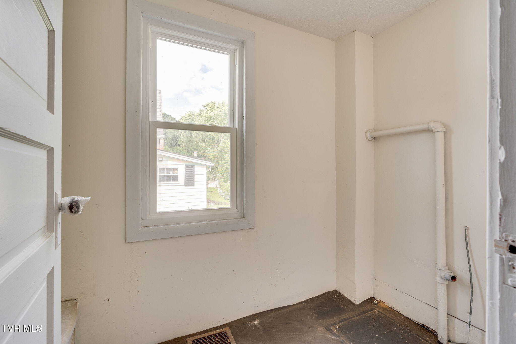 1507 Massachusetts Avenue, Bristol, Virginia image 30