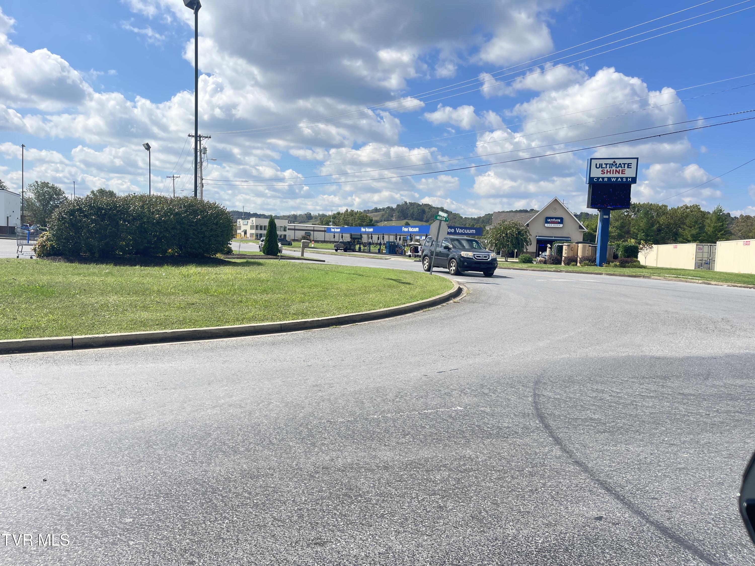 West Elk West/1011 Over Mtn Dr Avenue, Elizabethton, Tennessee image 6