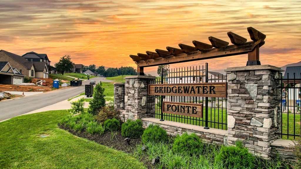 Photo of 64 Shoreline Vista, Morristown, TN 37814 (MLS # 9985375)