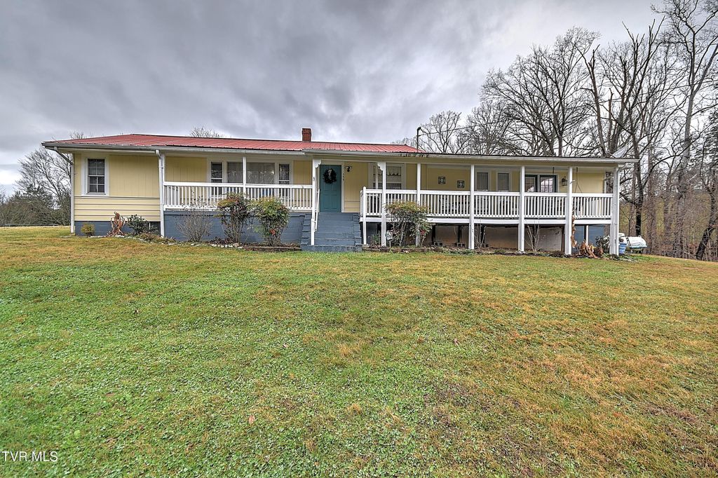 Photo of 175 Brooklawn Drive, Kingsport, TN 37660 (MLS # 9988981)