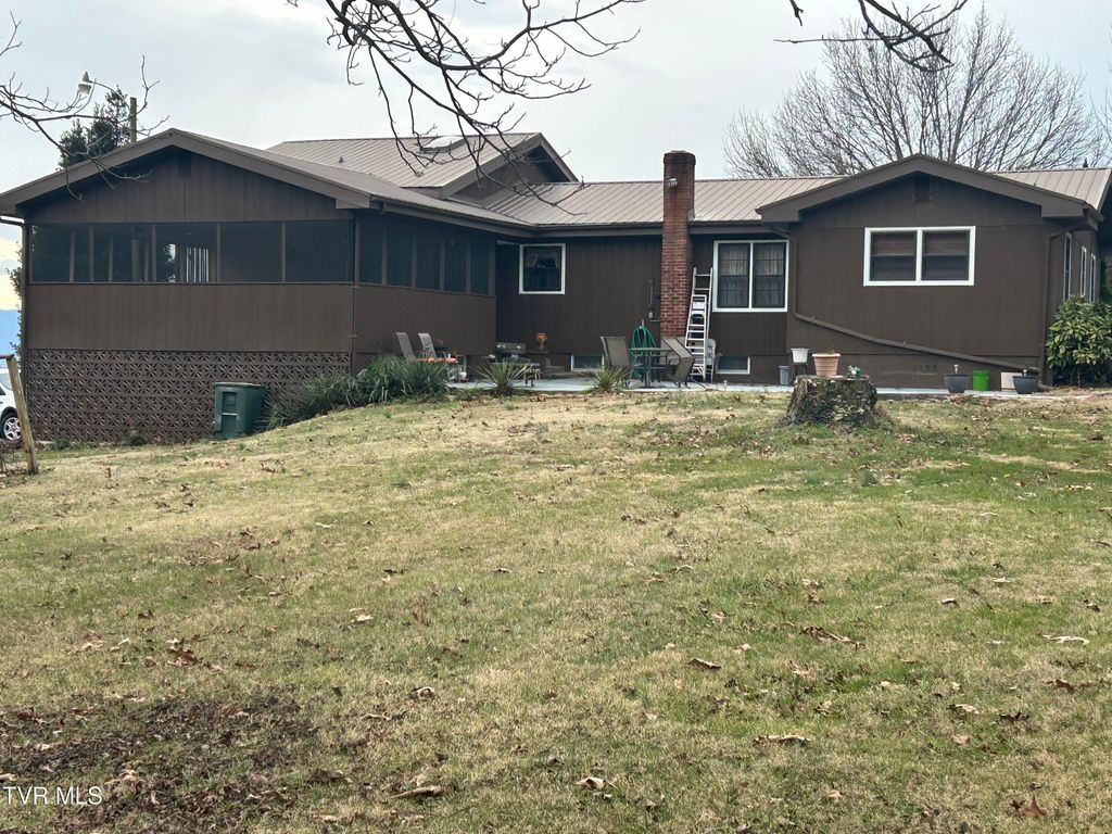 Photo of 1130 Hixson Avenue, Greeneville, TN 37743 (MLS # 9991288)