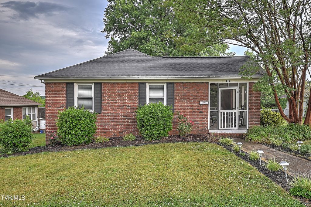 Photo of 818 Birch Street, Kingsport, TN 37664 (MLS # 9995932)