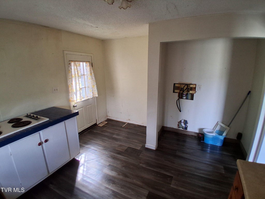 Photo of 171 Hob Knob Drive, Gate City, VA 24251 (MLS # 10000957)