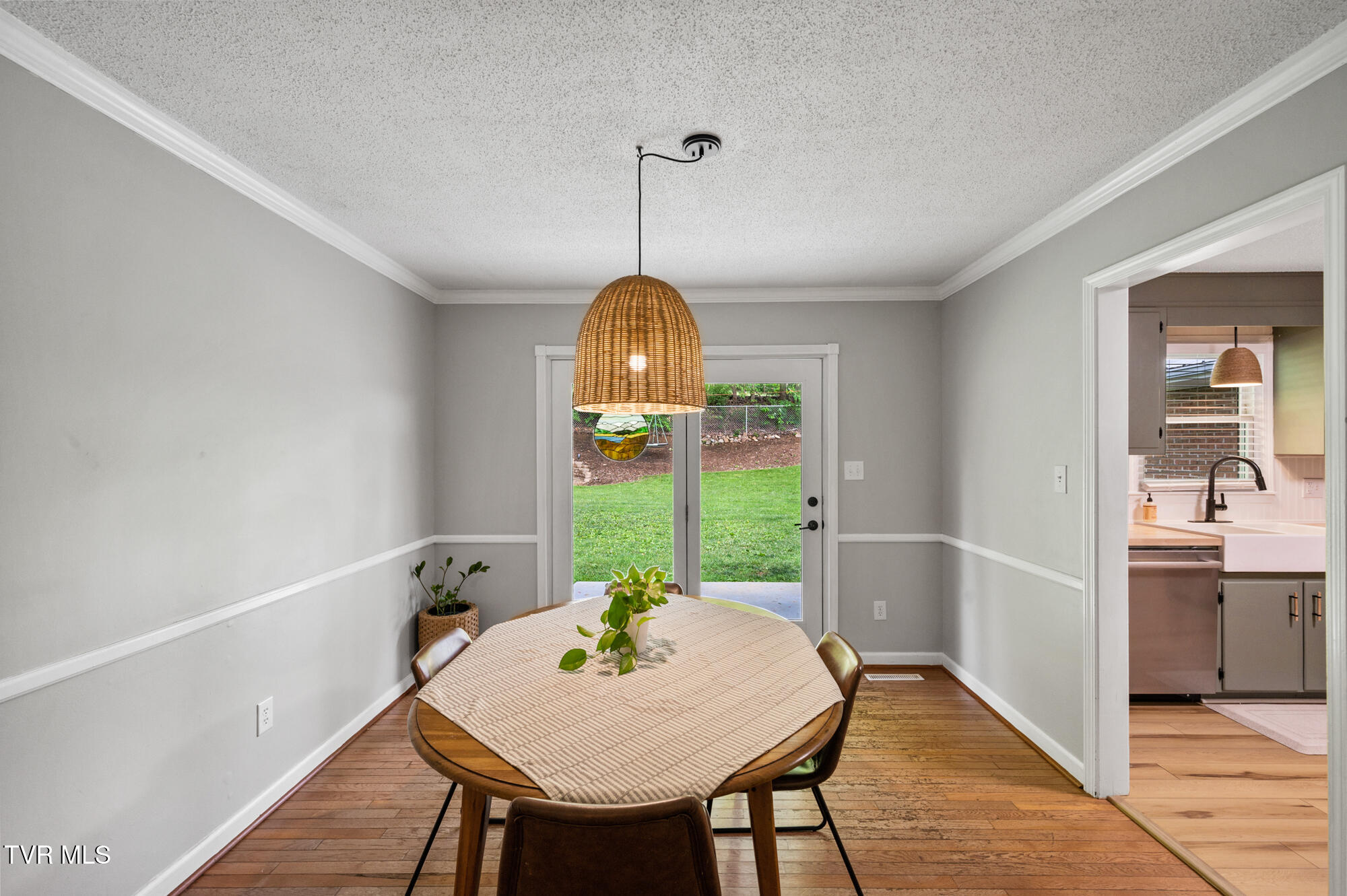 7447 Pin Oak Circle, Bristol, Virginia image 9