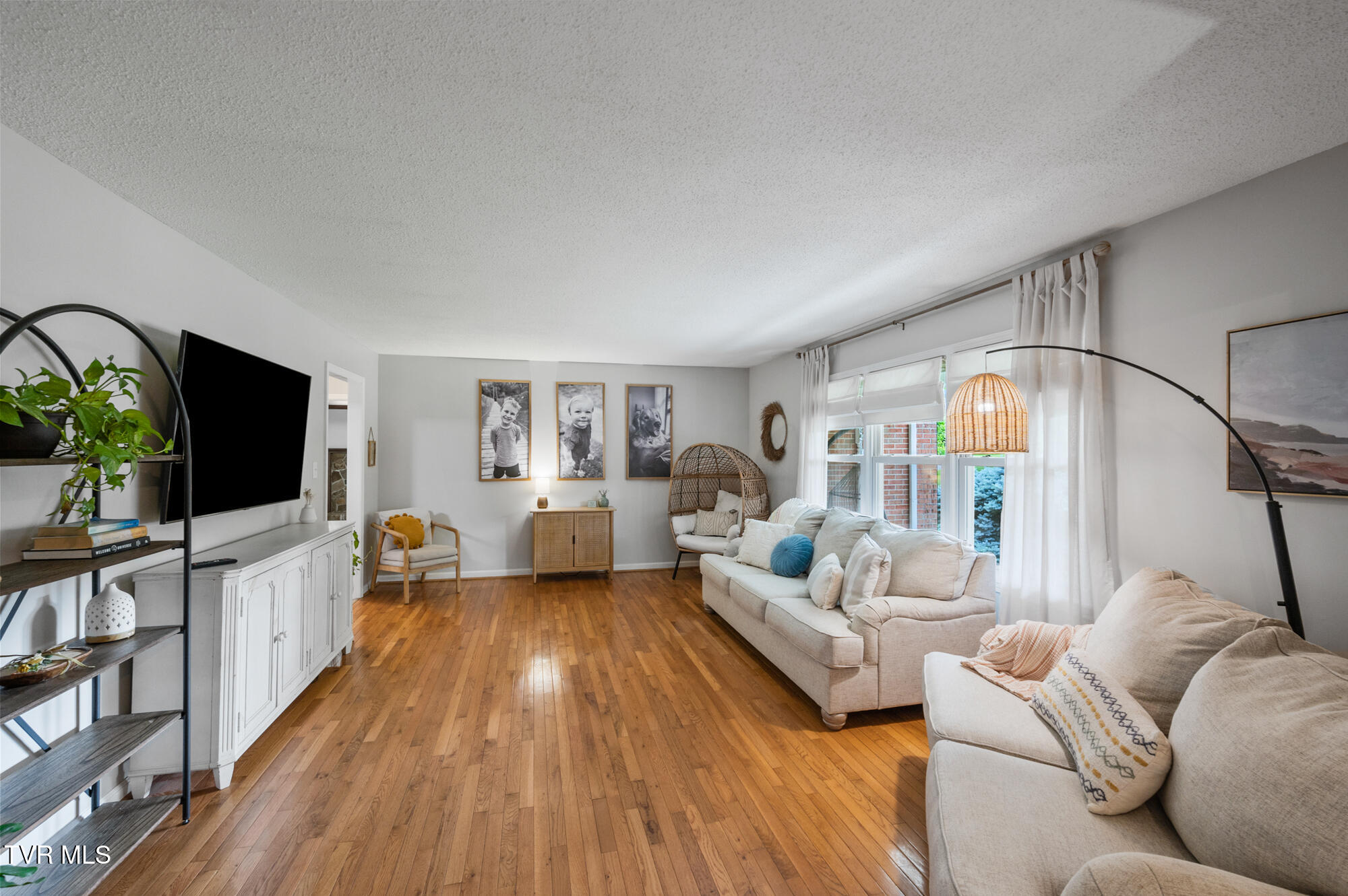 7447 Pin Oak Circle, Bristol, Virginia image 6