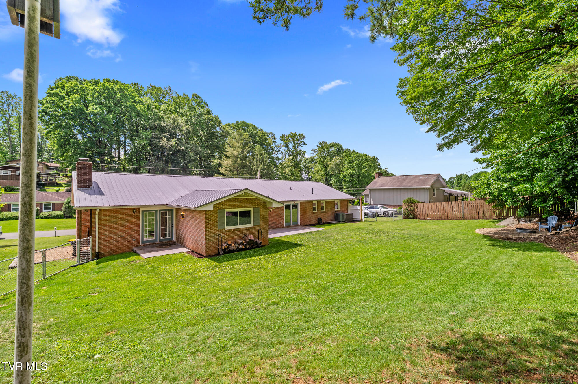 7447 Pin Oak Circle, Bristol, Virginia image 36