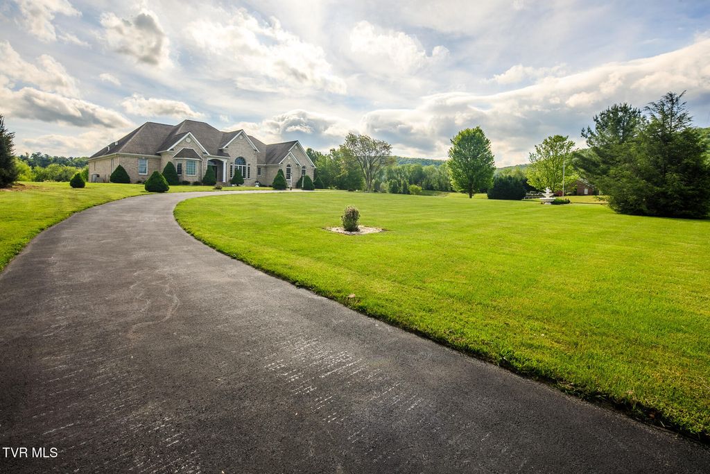 Photo of 1738 Harbin Hill Road, Mountain City, TN 37683 (MLS # 9988677)