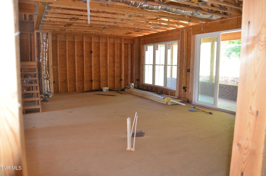 Photo of 2354 Edinburgh Channel Road, Kingsport, TN 37664 (MLS # 9997405)