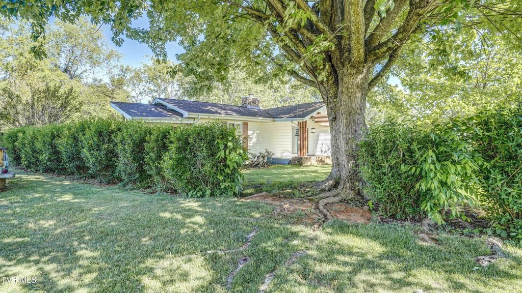Photo of 4 Haver Hill Court, Johnson City, TN 37604 (MLS # 9995124)