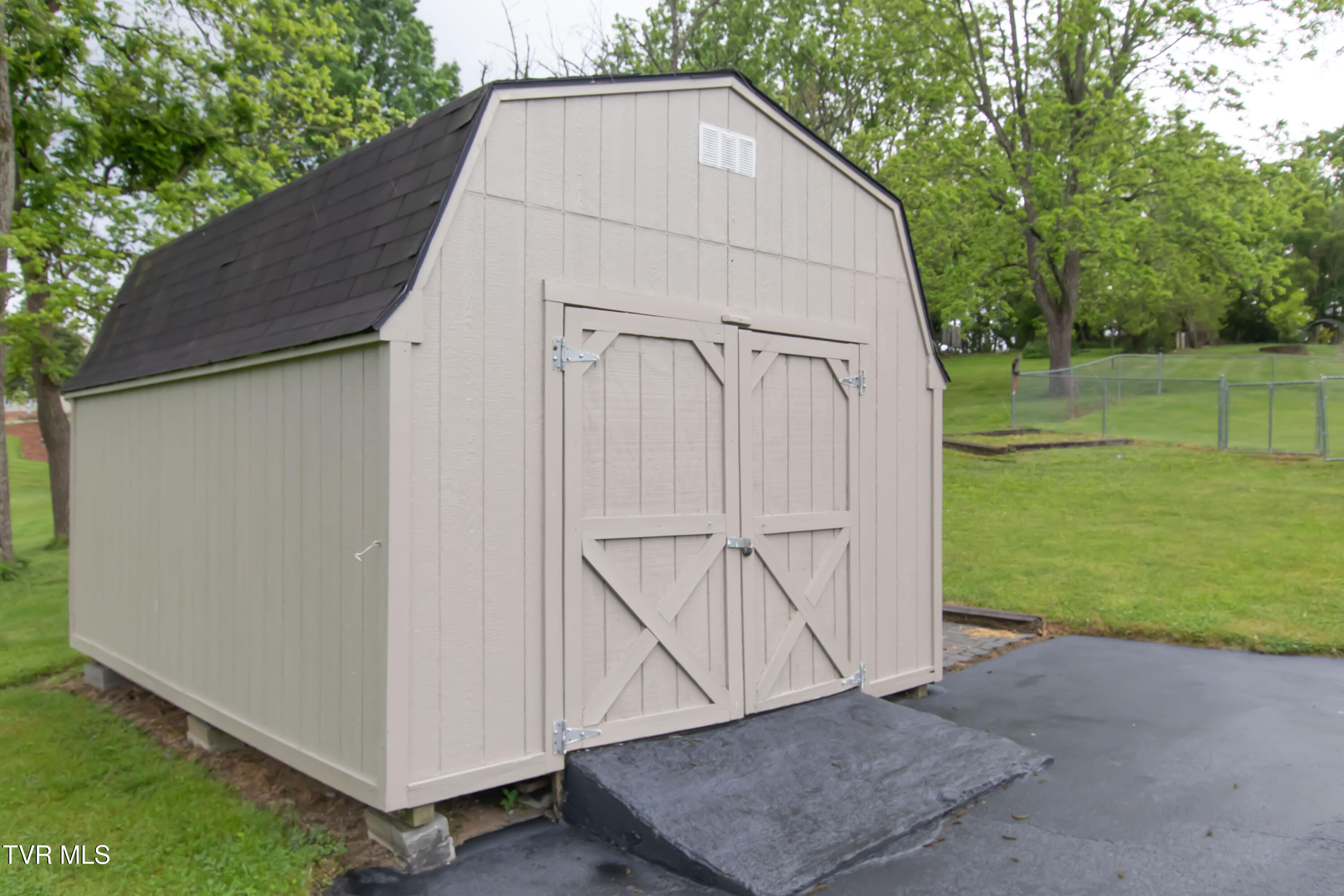 3493 Weaver Pike, Bristol, Tennessee image 13