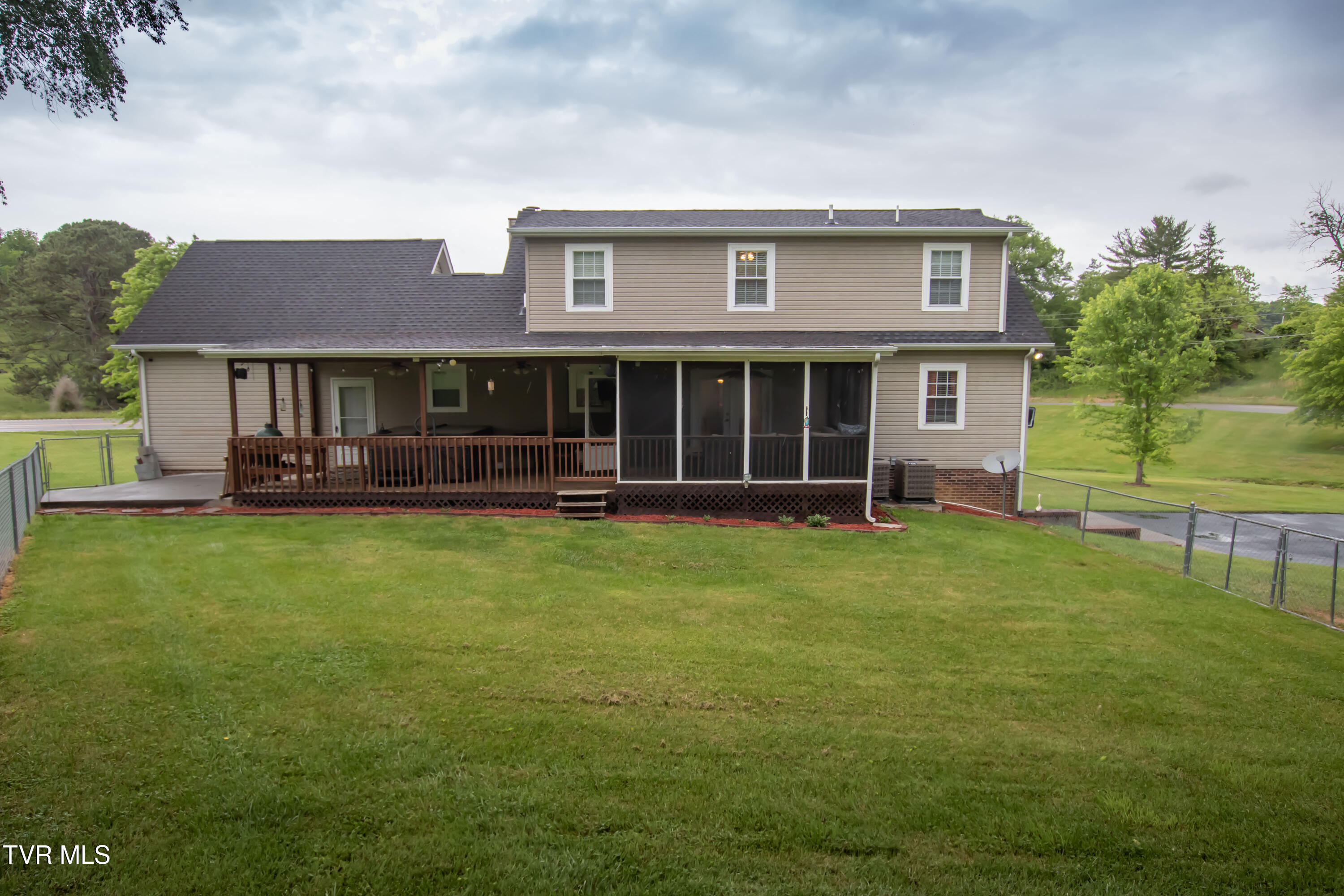 3493 Weaver Pike, Bristol, Tennessee image 10