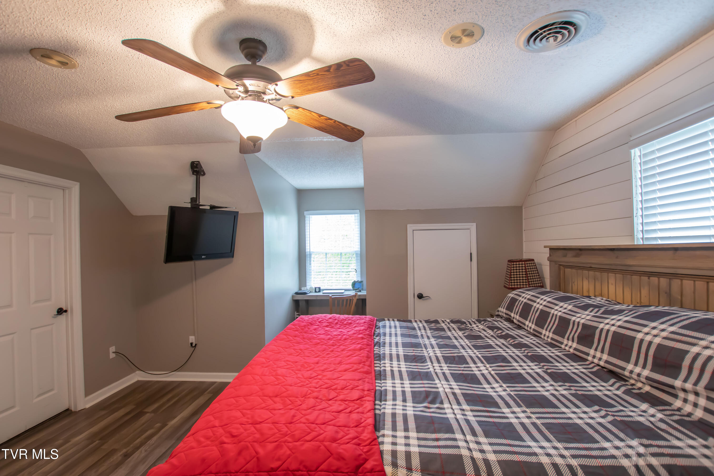 3493 Weaver Pike, Bristol, Tennessee image 42