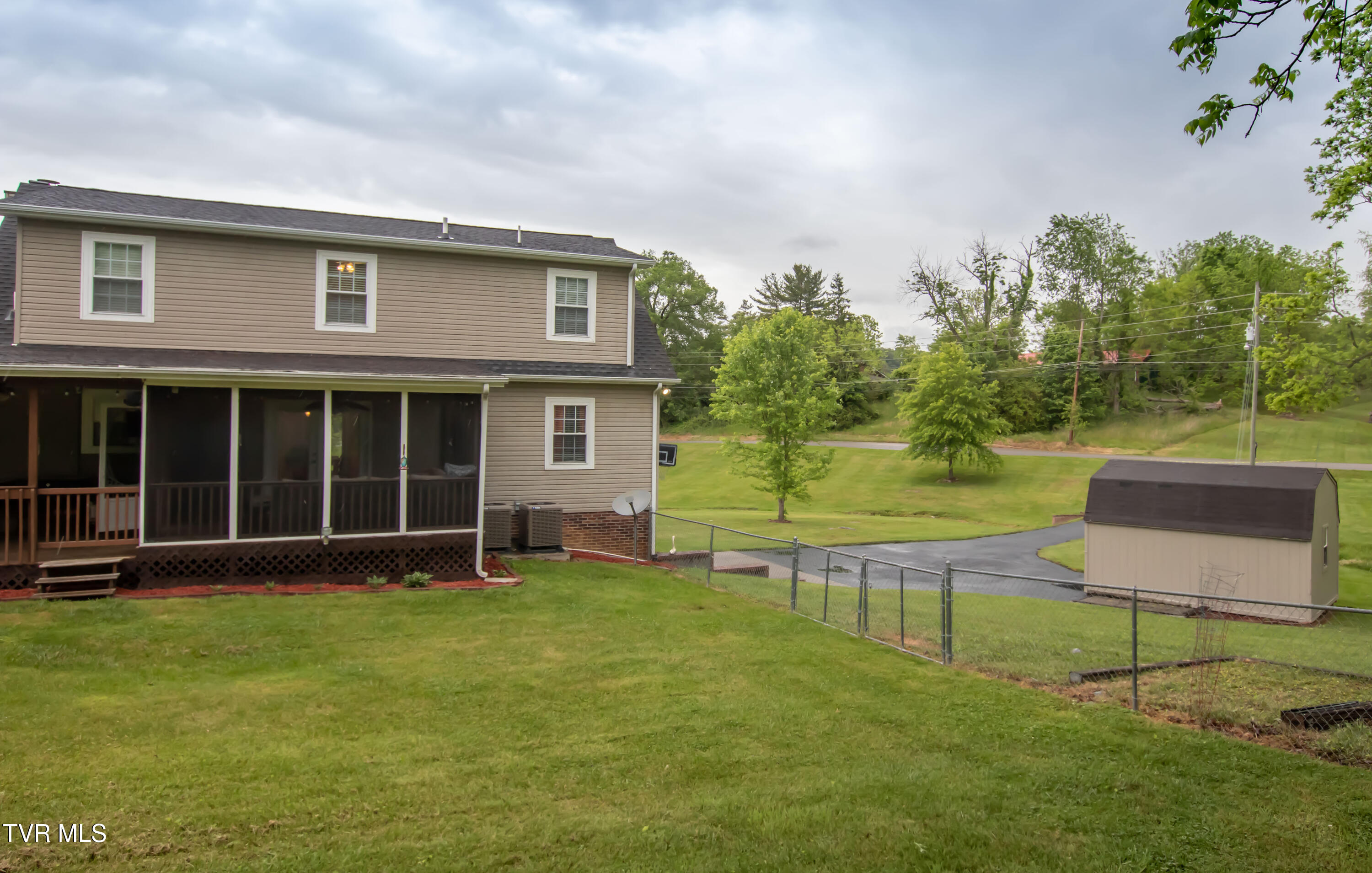 3493 Weaver Pike, Bristol, Tennessee image 11