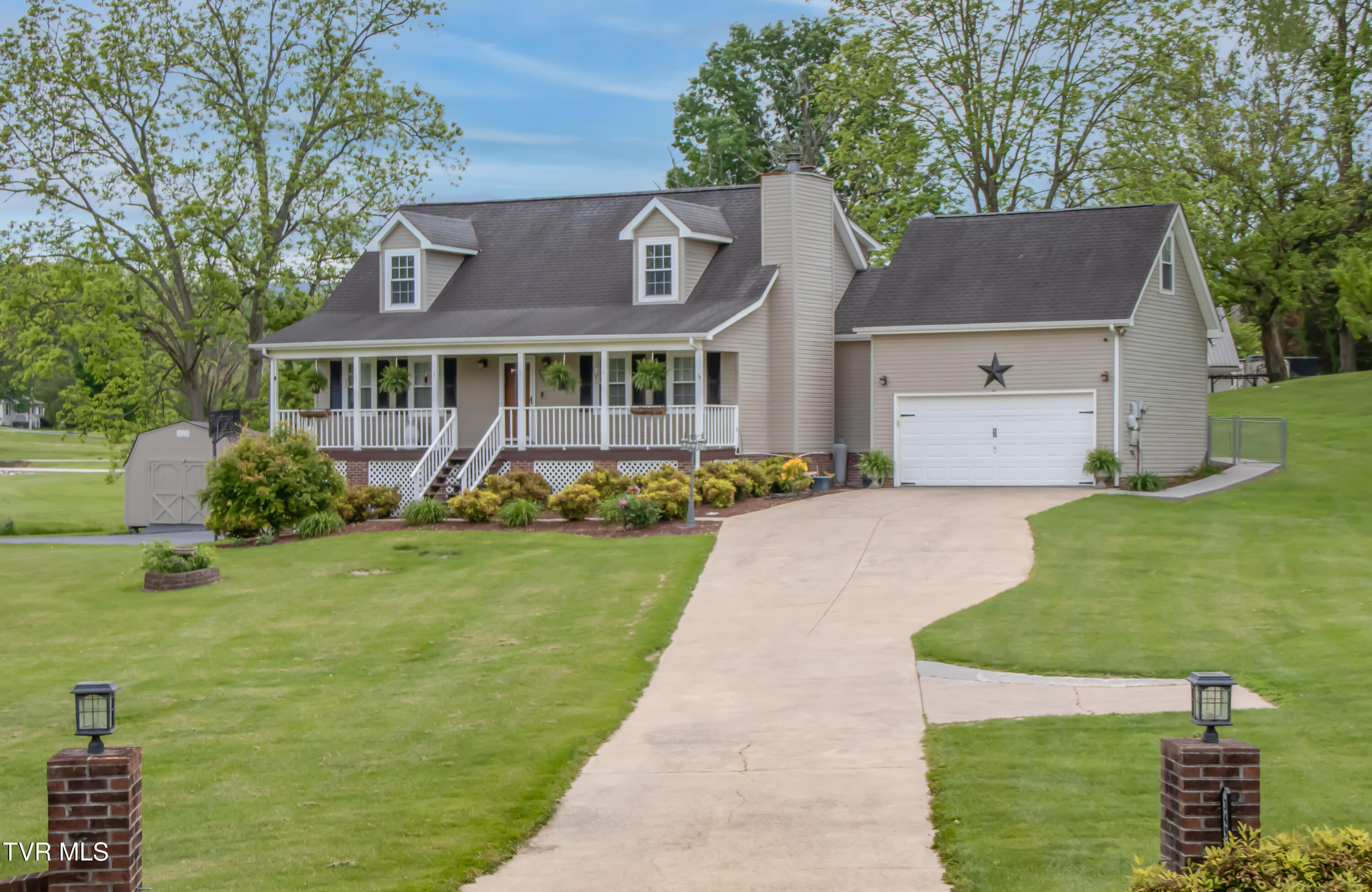 3493 Weaver Pike, Bristol, Tennessee image 4