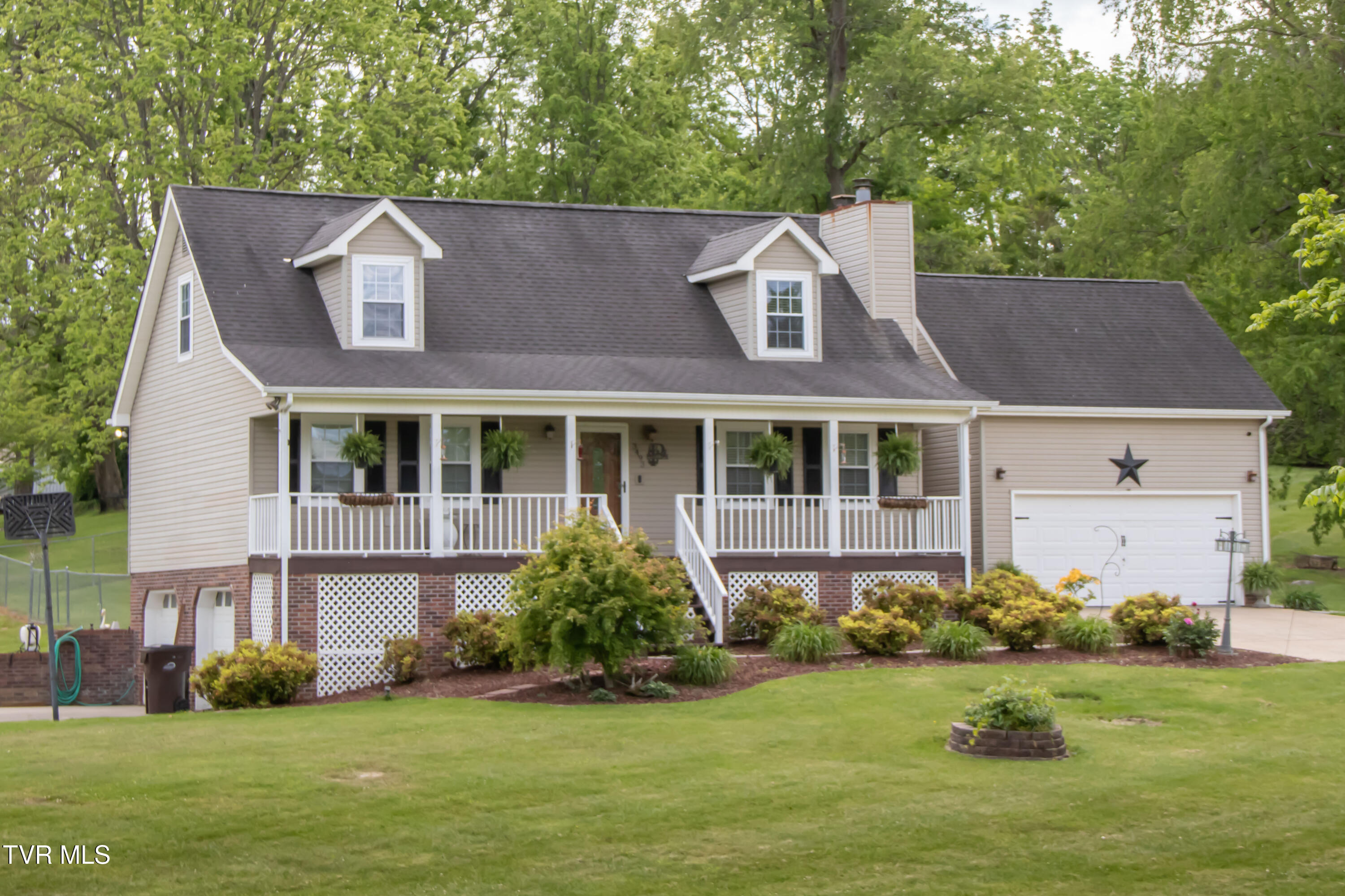 3493 Weaver Pike, Bristol, Tennessee image 5