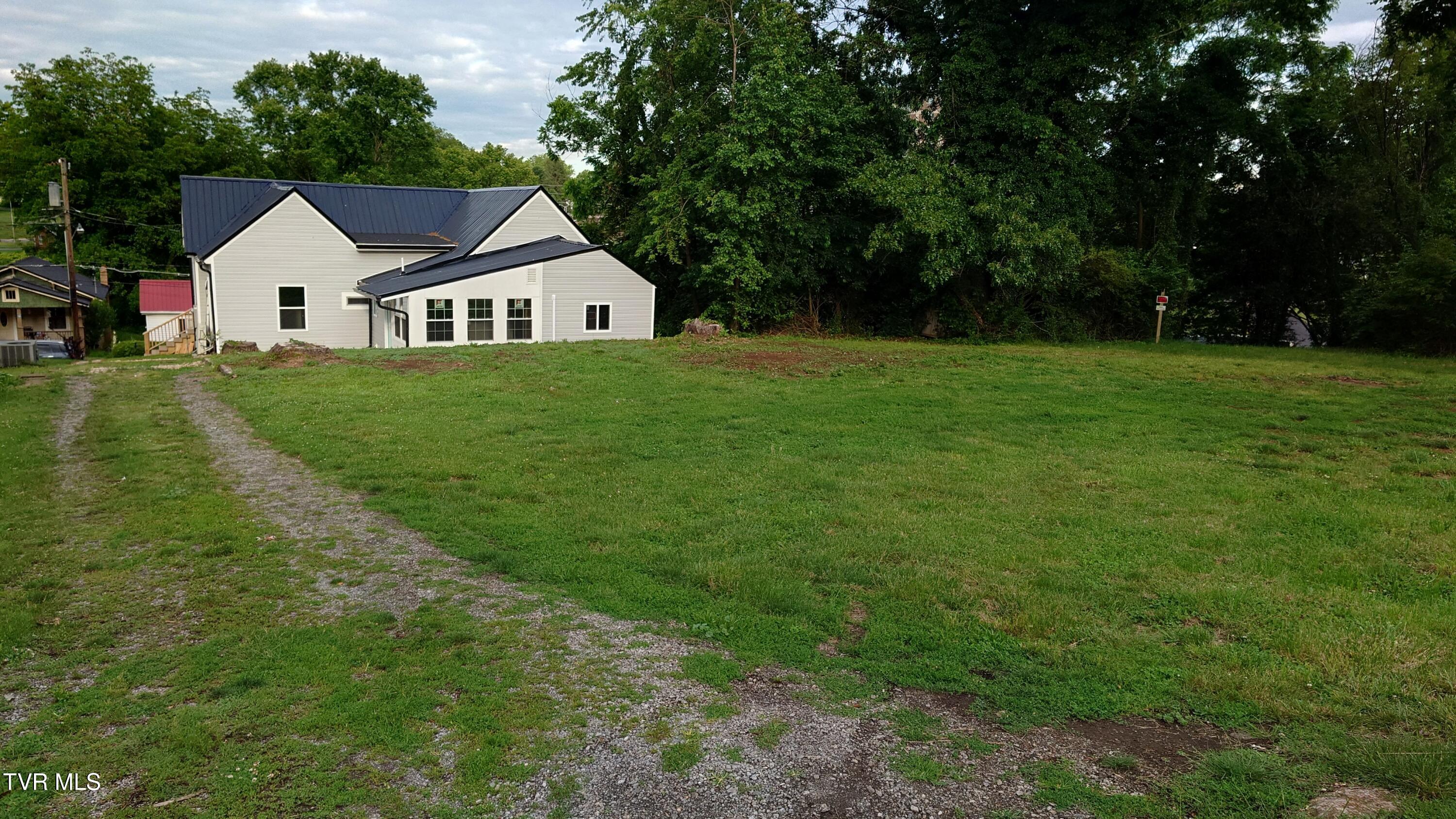 616 6th Street, Bristol, Tennessee image 4