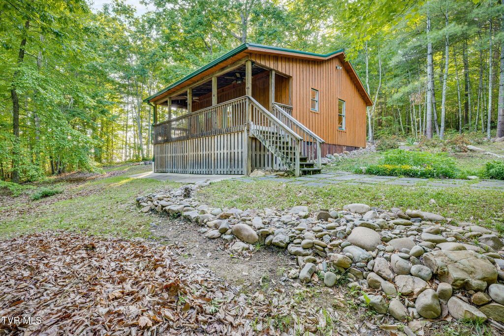 Photo of 200 Preacher Laws Road, Afton, TN 37616 (MLS # 9995263)