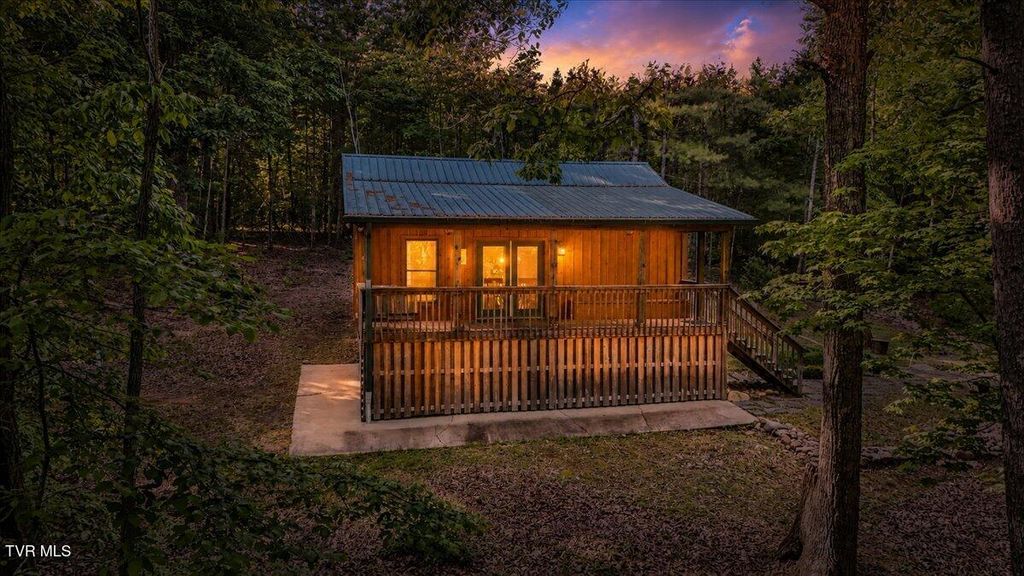 Photo of 200 Preacher Laws Road, Afton, TN 37616 (MLS # 9995263)