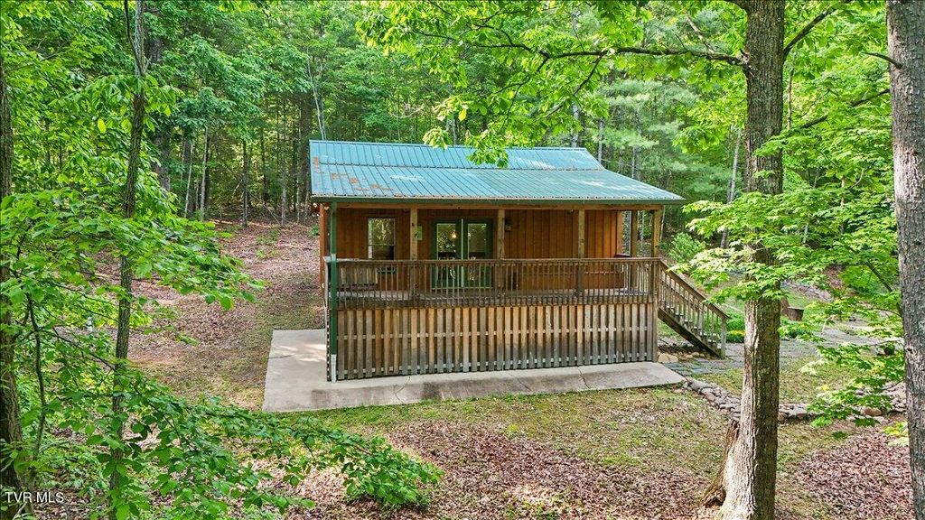 Photo of 200 Preacher Laws Road, Afton, TN 37616 (MLS # 9995263)