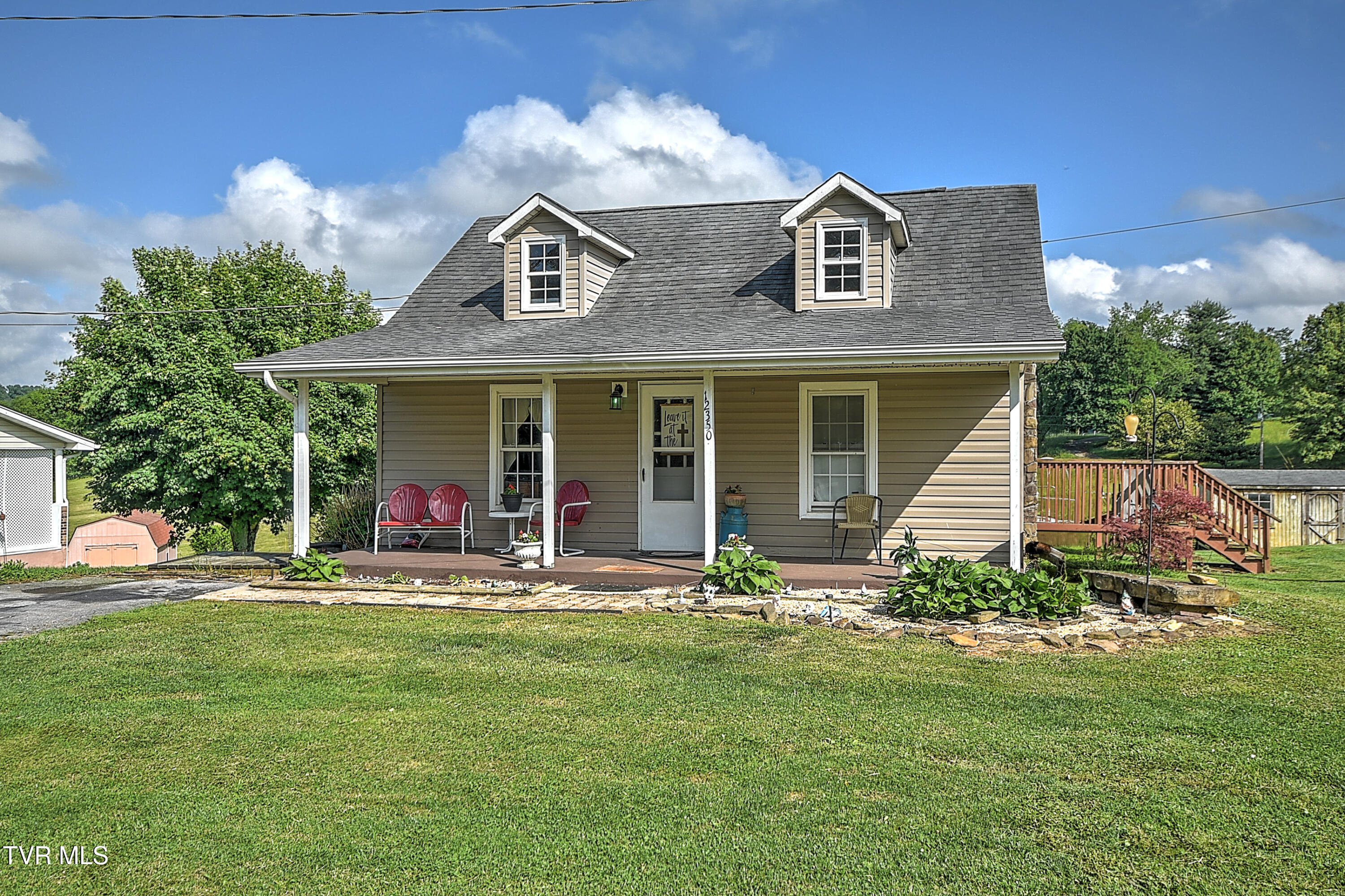 12350 Reedy Creek Road, Bristol, Virginia image 2