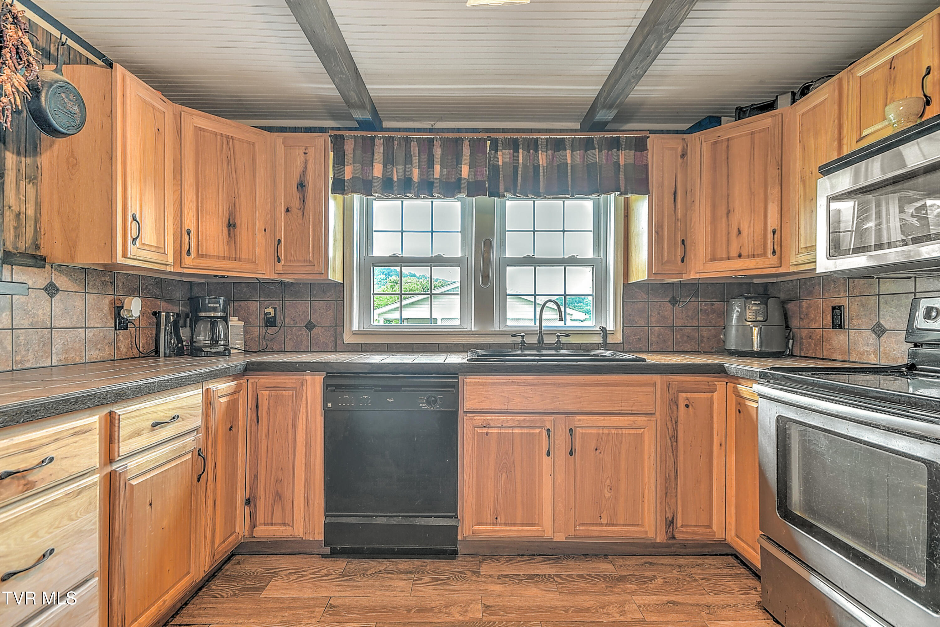 12350 Reedy Creek Road, Bristol, Virginia image 6