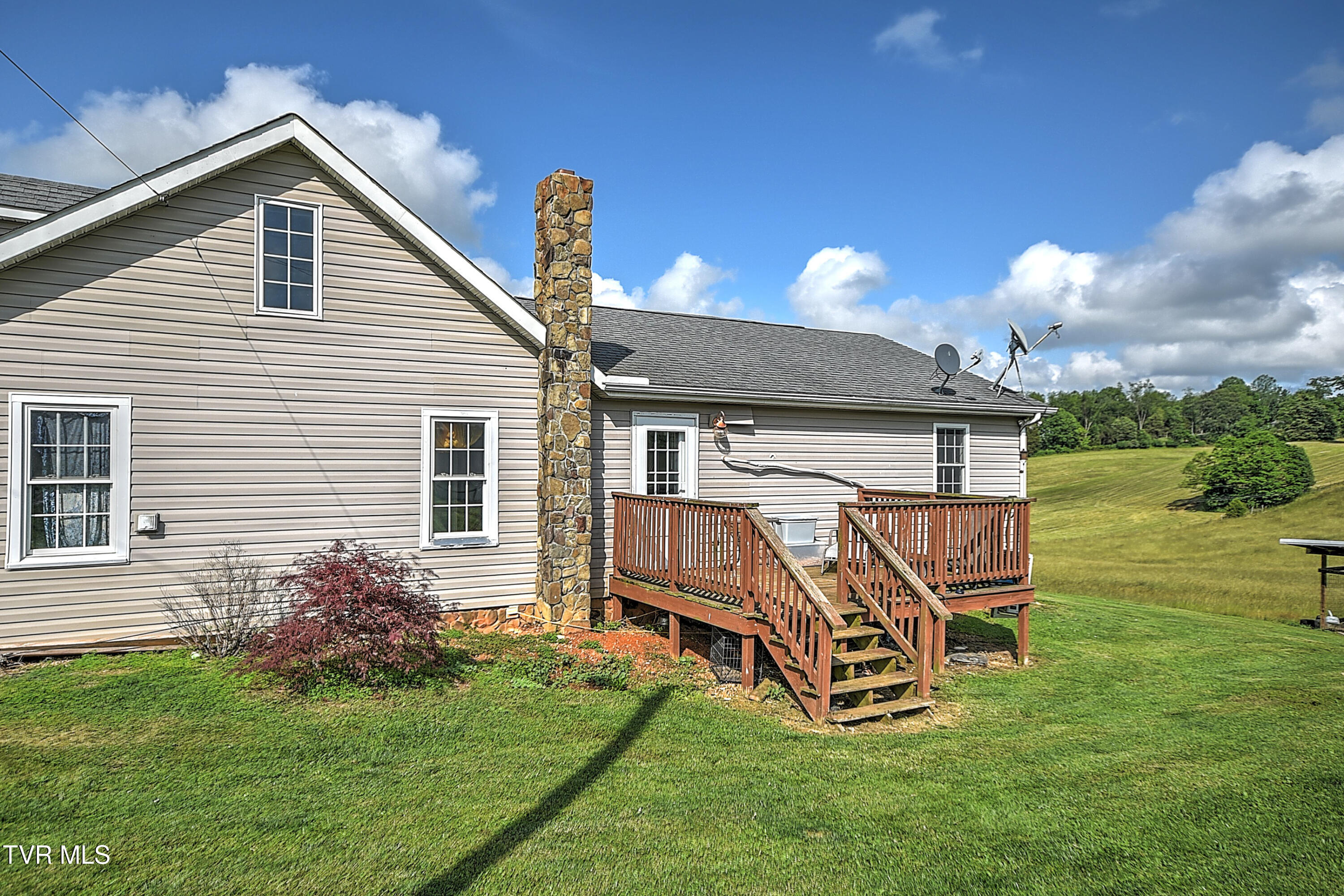 12350 Reedy Creek Road, Bristol, Virginia image 17