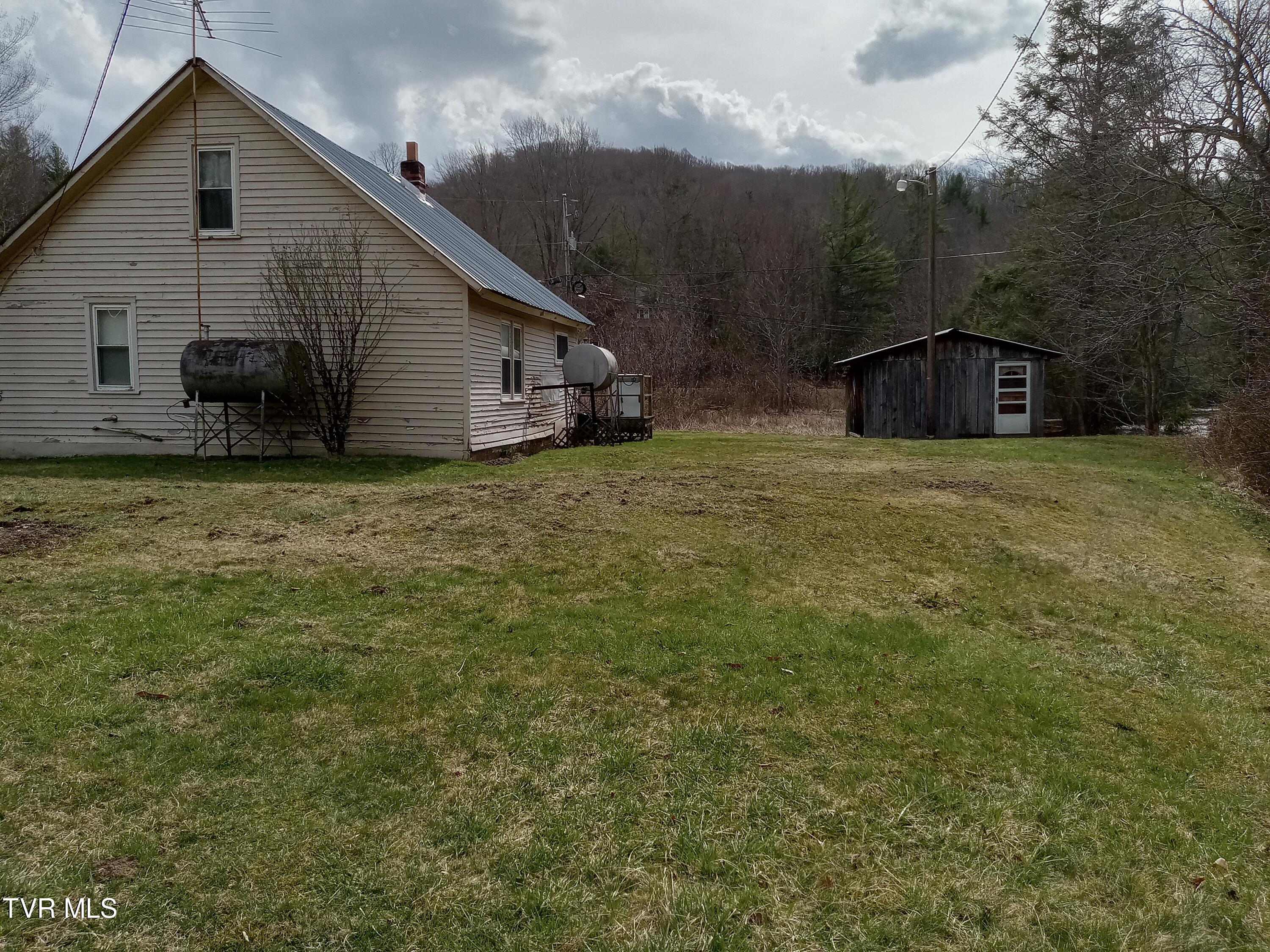 6322 Whitetop Road, Troutdale, Virginia image 8