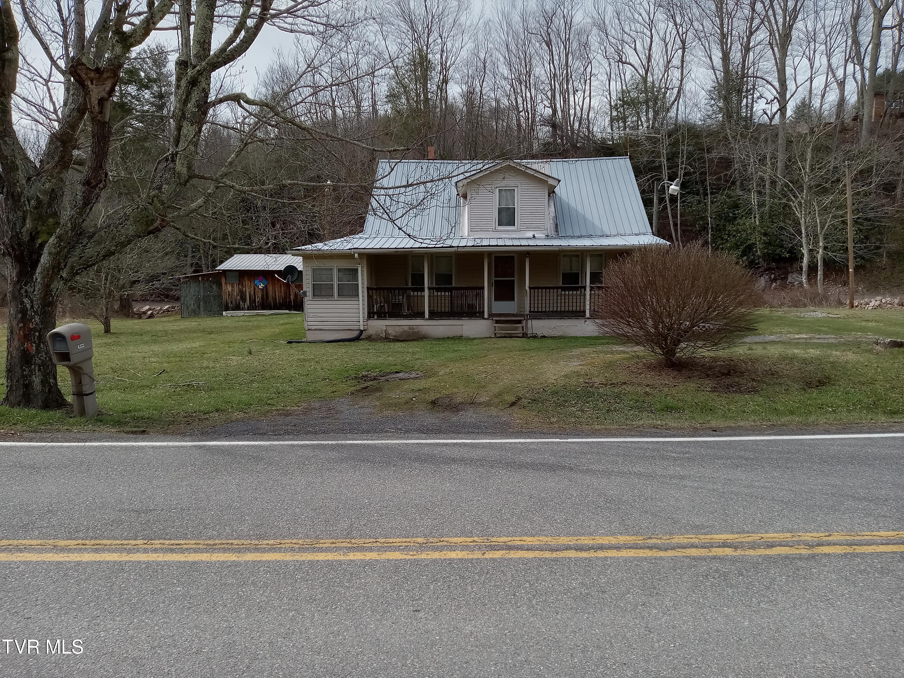 6322 Whitetop Road, Troutdale, Virginia image 1