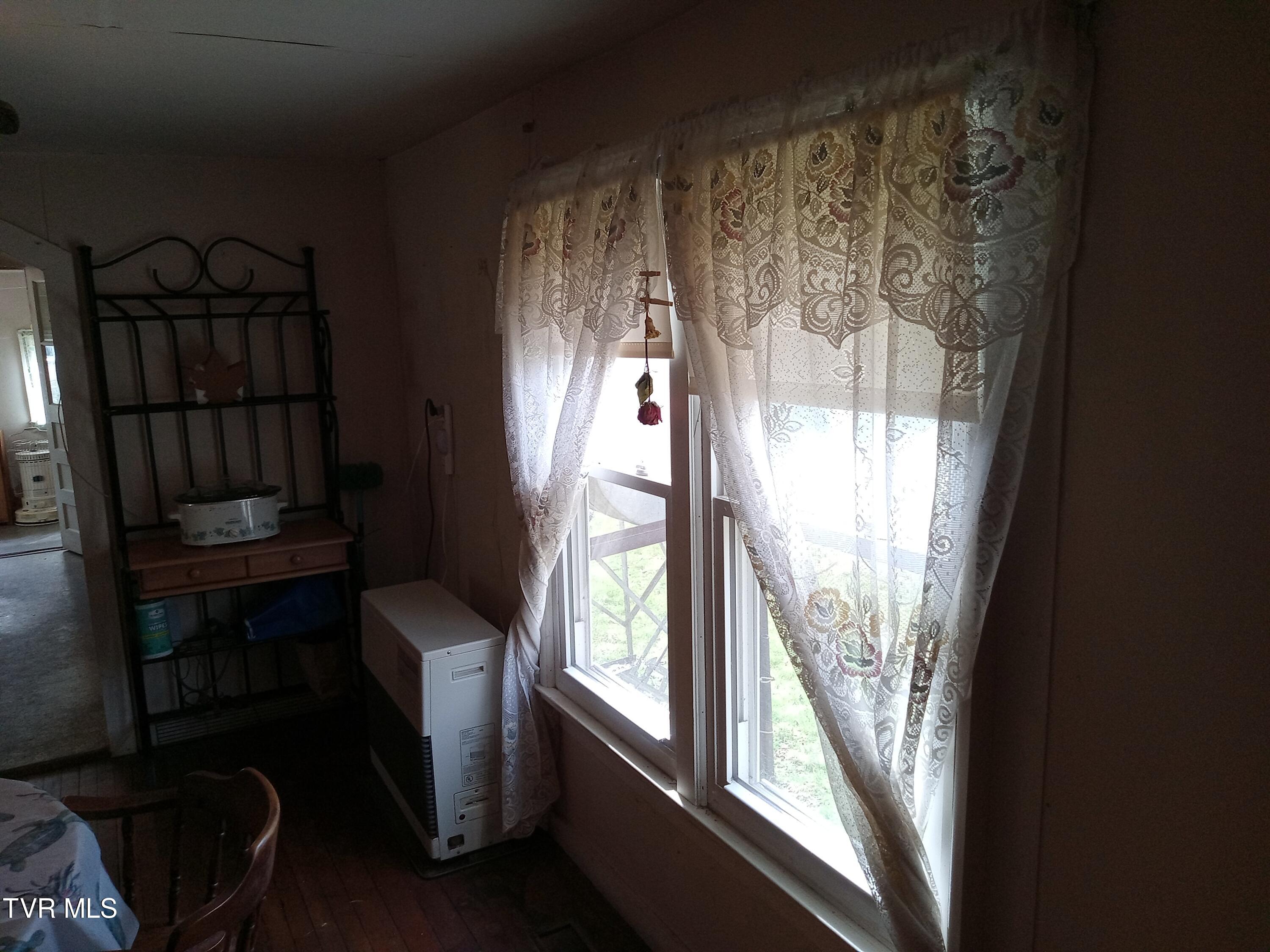 6322 Whitetop Road, Troutdale, Virginia image 30