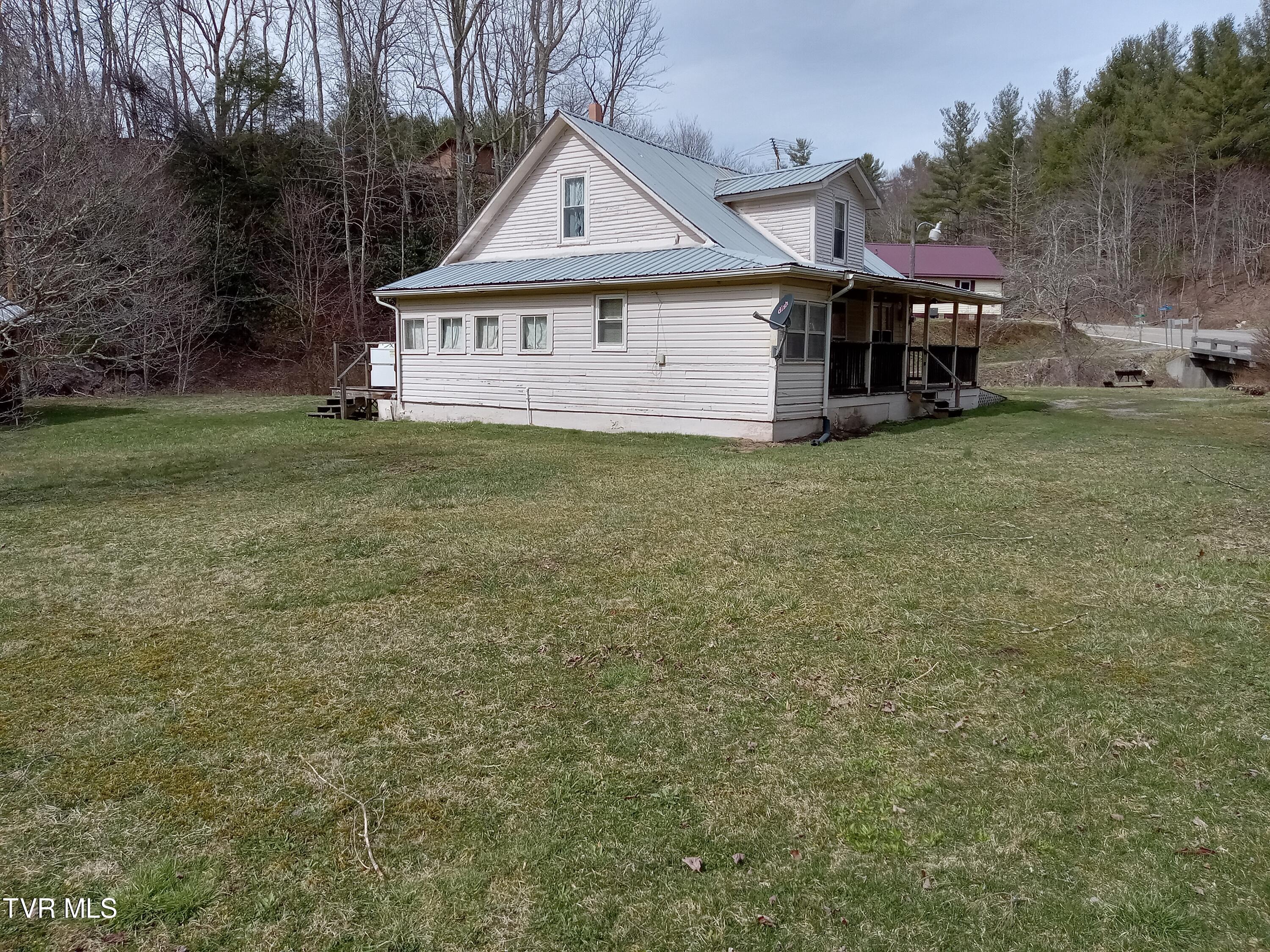 6322 Whitetop Road, Troutdale, Virginia image 16