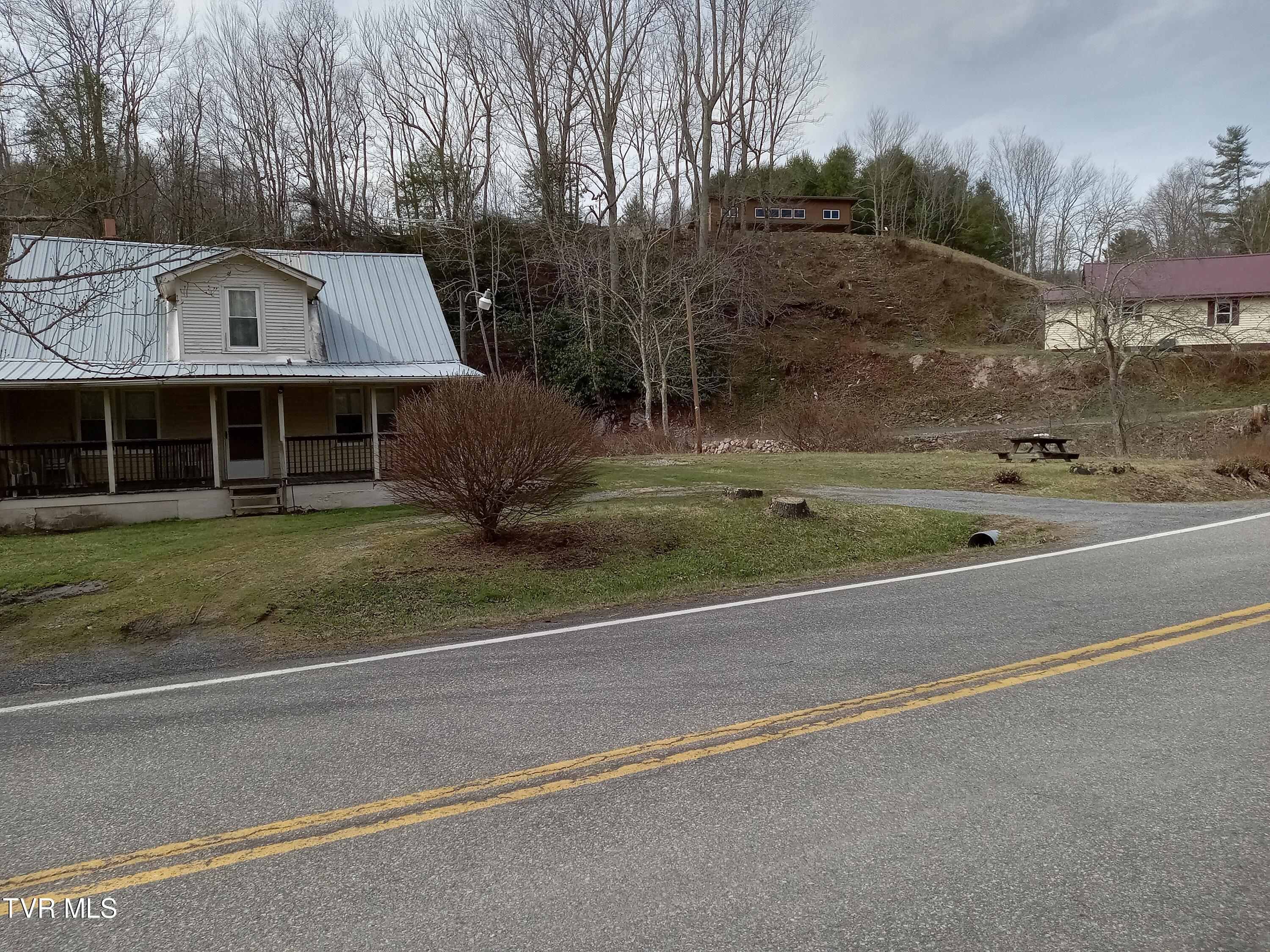 6322 Whitetop Road, Troutdale, Virginia image 3