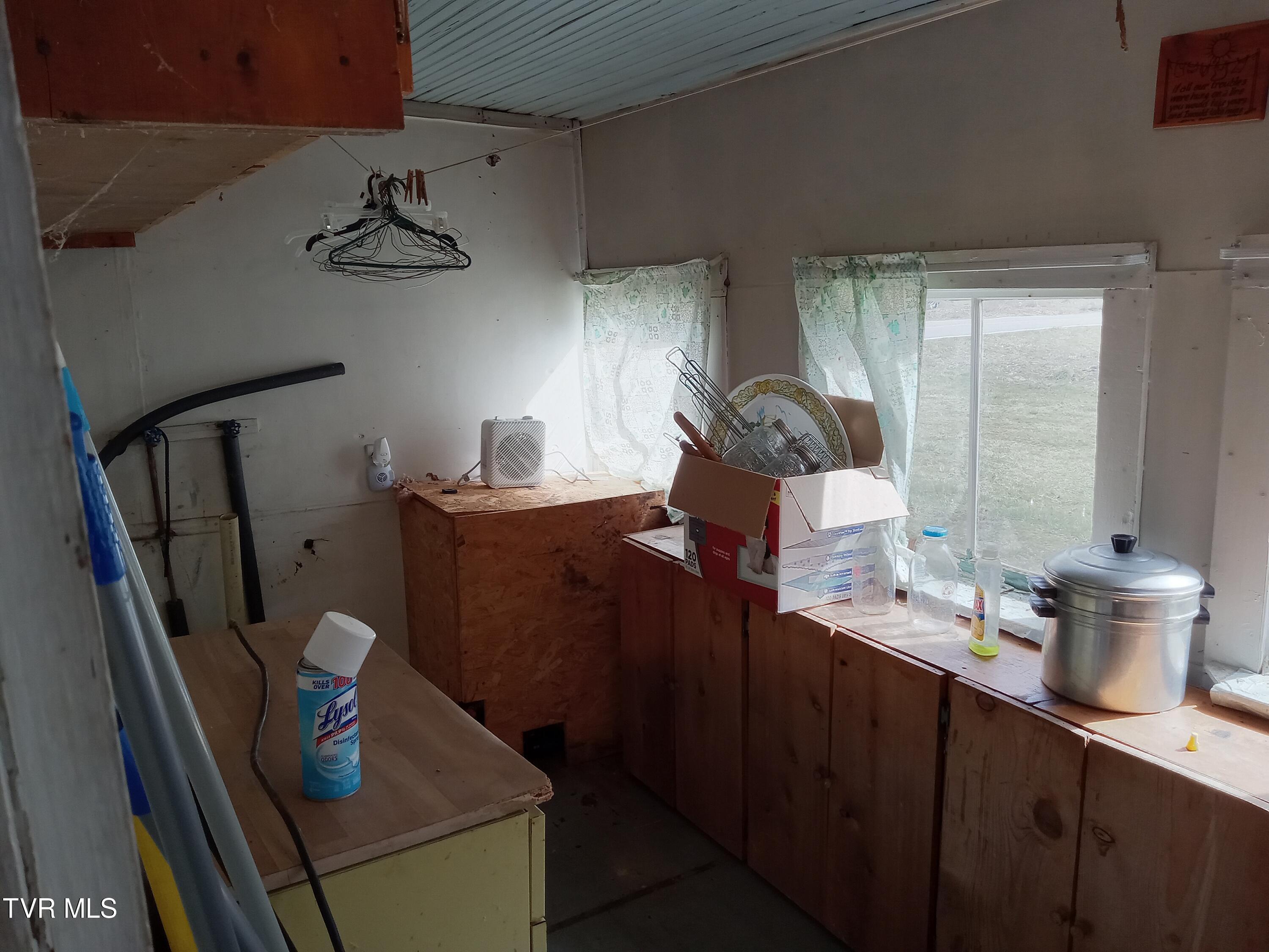 6322 Whitetop Road, Troutdale, Virginia image 35