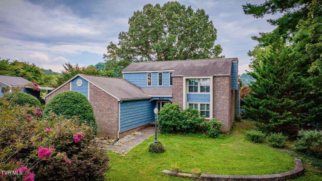 Photo of 409 Helmsdale Drive, Kingsport, TN 37664 (MLS # 10000316)