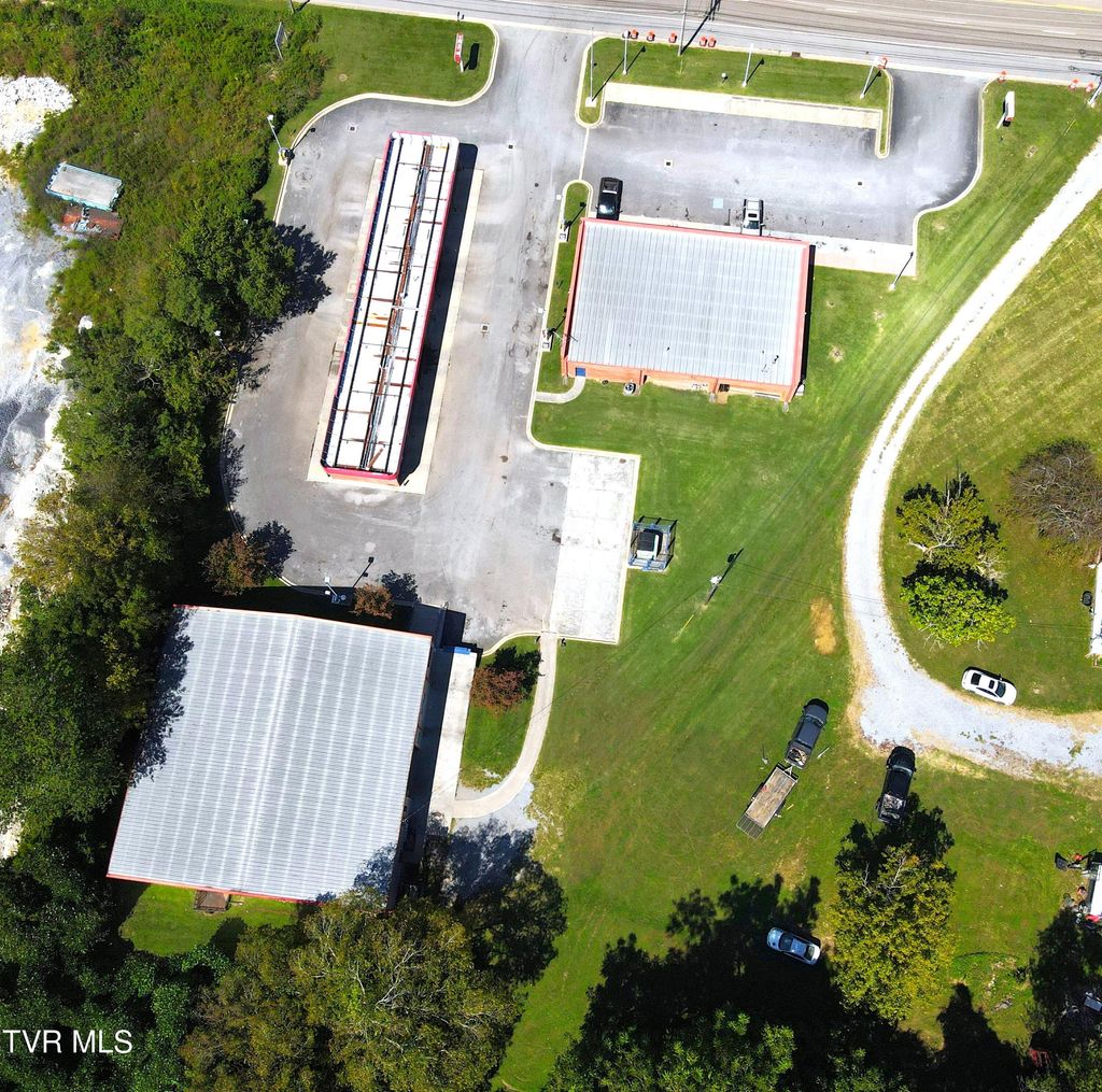 Photo of 861 Highway 25-70, Newport, TN 37821 (MLS # 9985835)