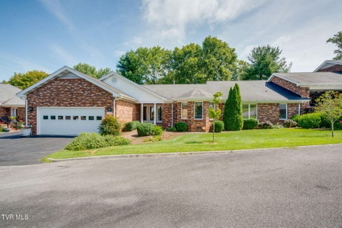 Condo For Sale - 105 Colooney Circle #105<br/> Sullivan County, Bristol, TN 37620