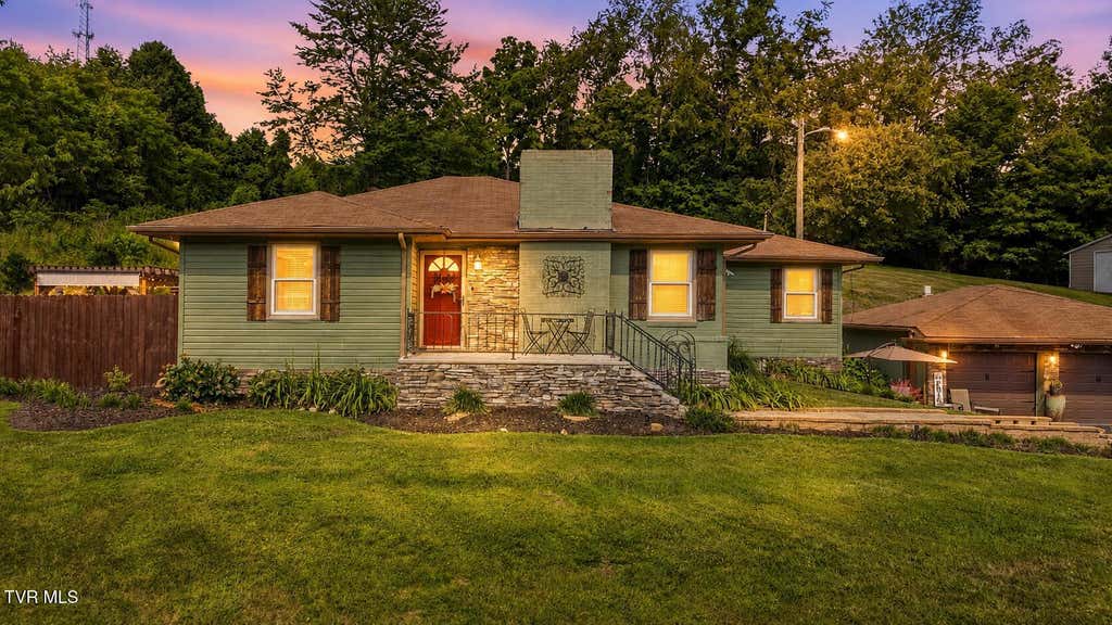 Photo of 235 Wallace Pike, Bristol, VA 24202 (MLS # 9996742)