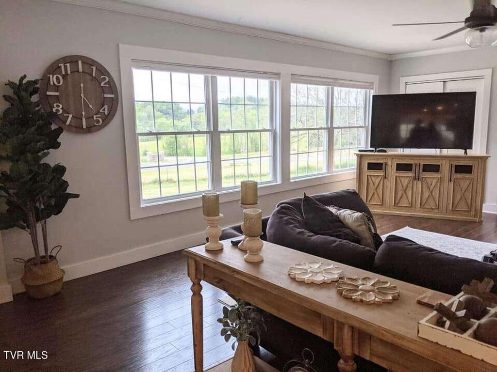 Photo of 4463 Weaver Pike, Bluff City, TN 37618 (MLS # 9995913)