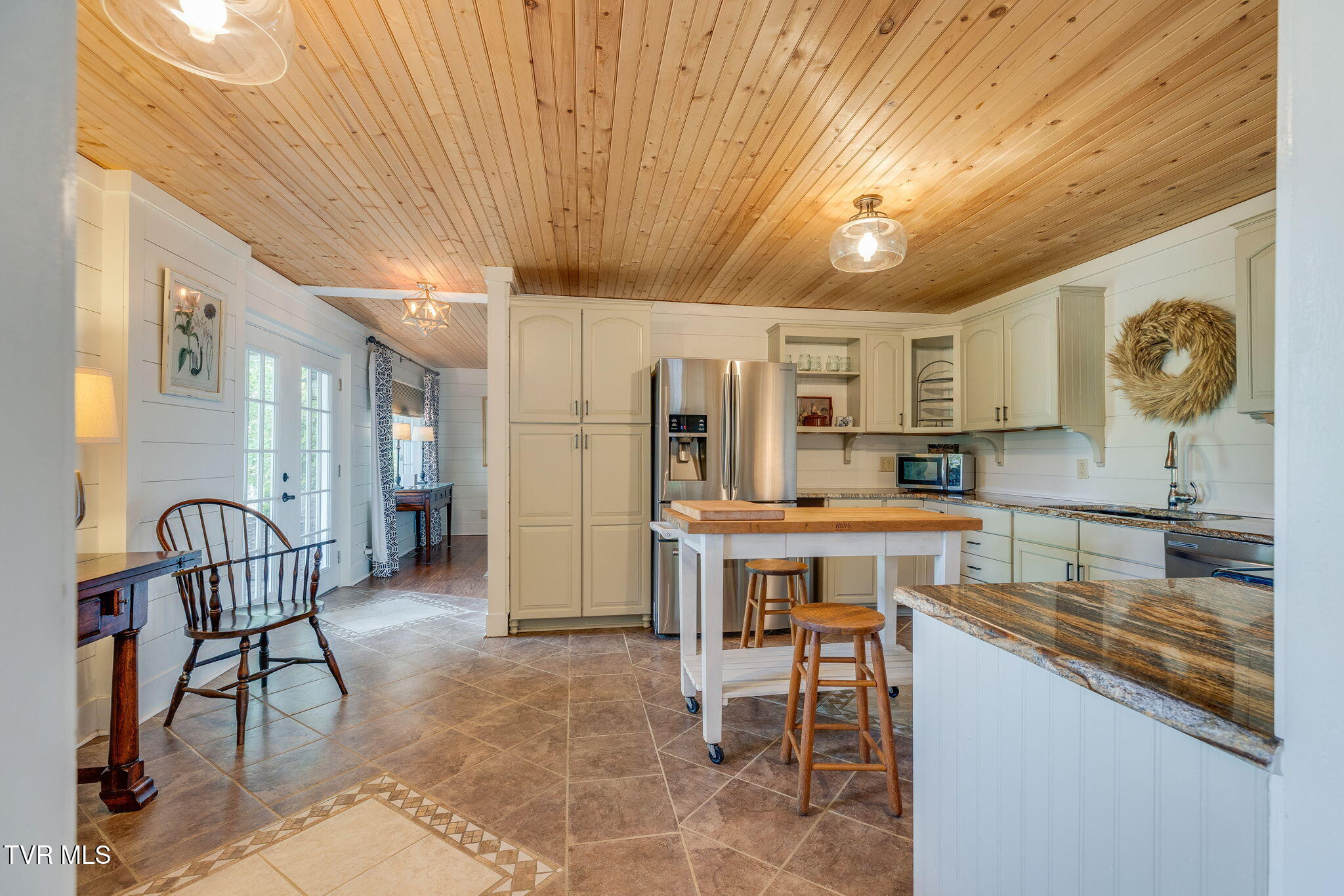 22113 Driftwood Lane, Abingdon, Virginia image 13