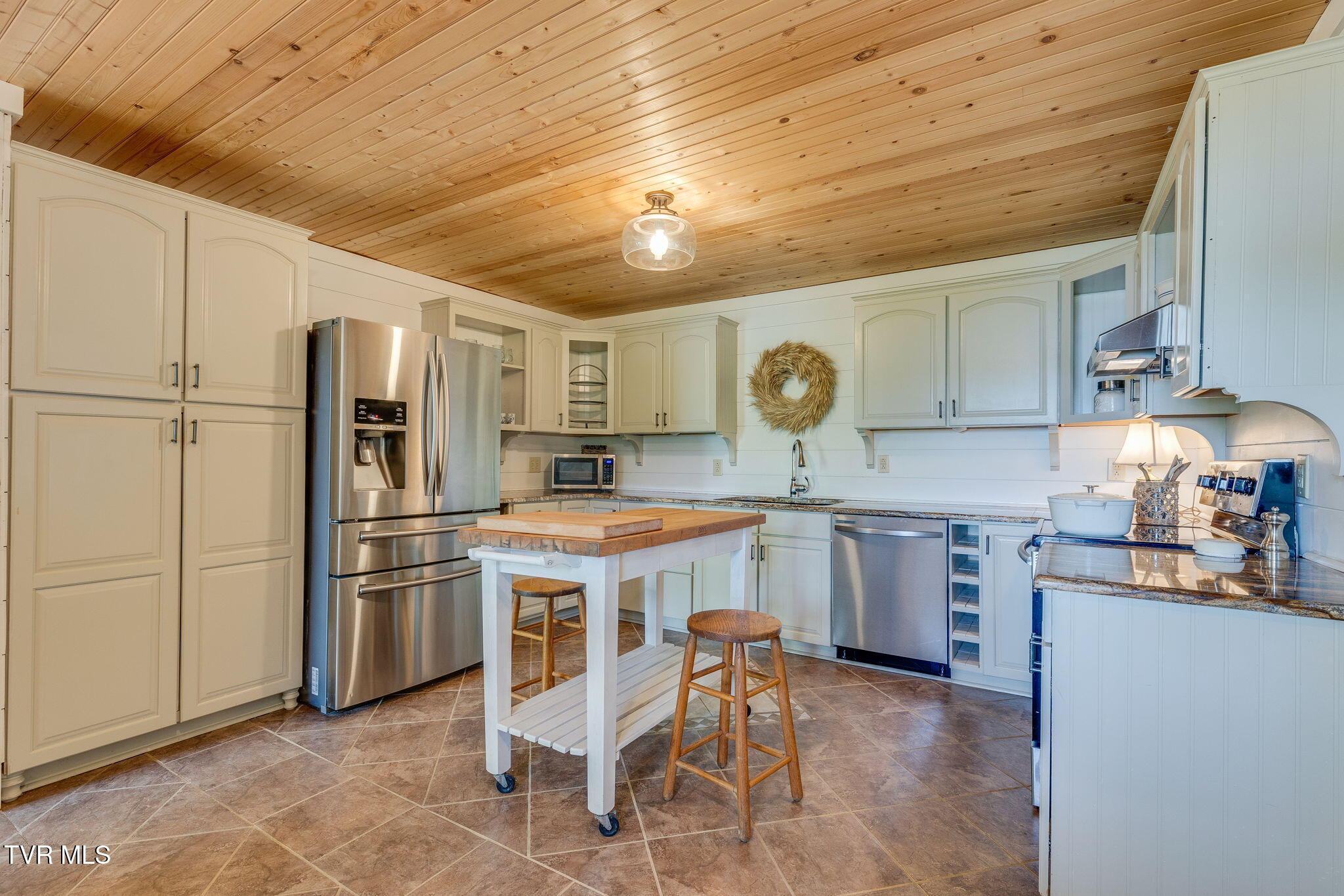 22113 Driftwood Lane, Abingdon, Virginia image 15