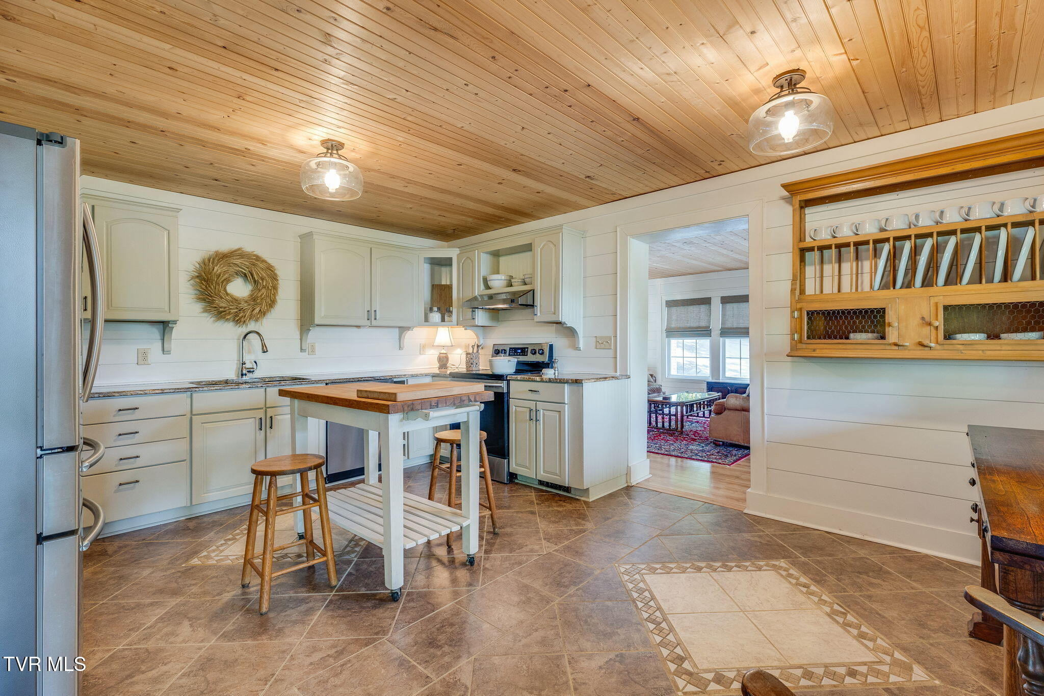22113 Driftwood Lane, Abingdon, Virginia image 14