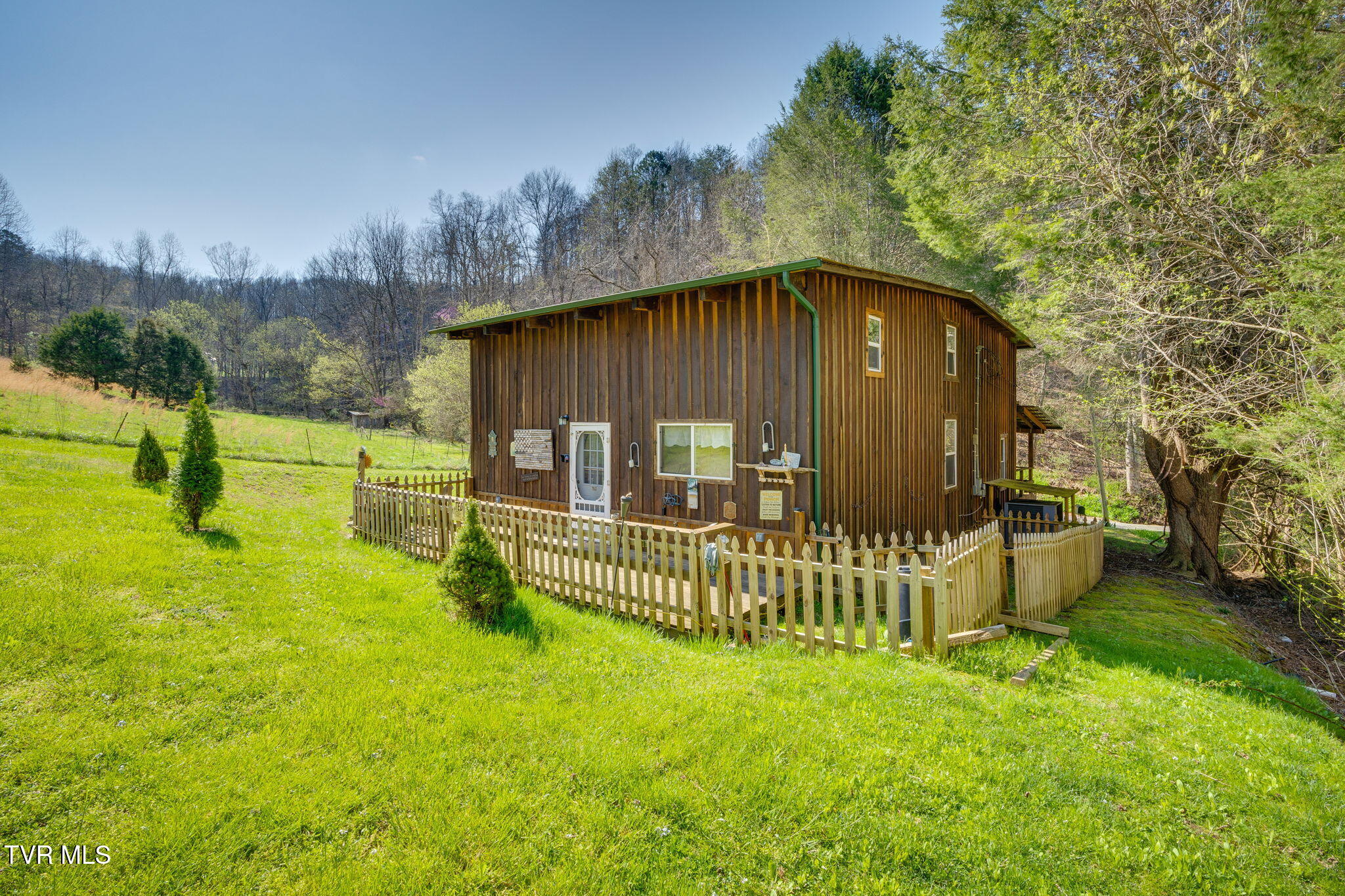 205 Helton Hollow Road, Eidson, Tennessee image 6