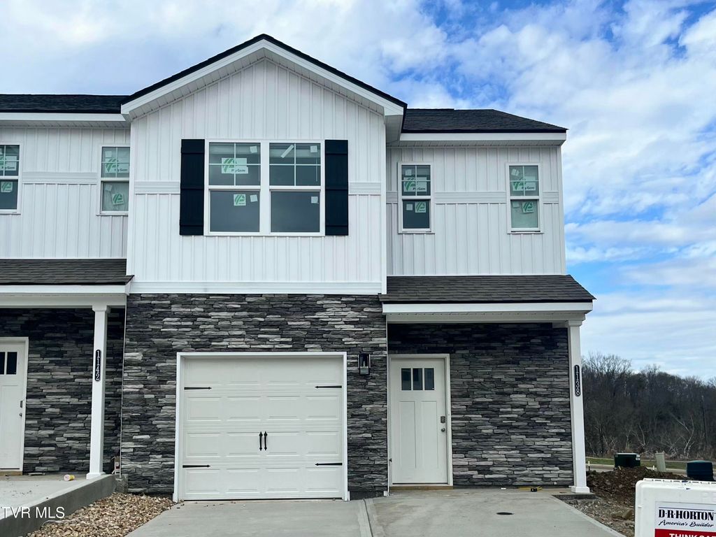 Photo of 1138 Wenna Way, Kingsport, TN 37664 (MLS # 9988438)