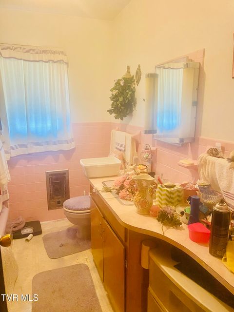 Tiny photo for 1820 Pine Orchard Road, Butler, TN 37640 (MLS # 9982329)